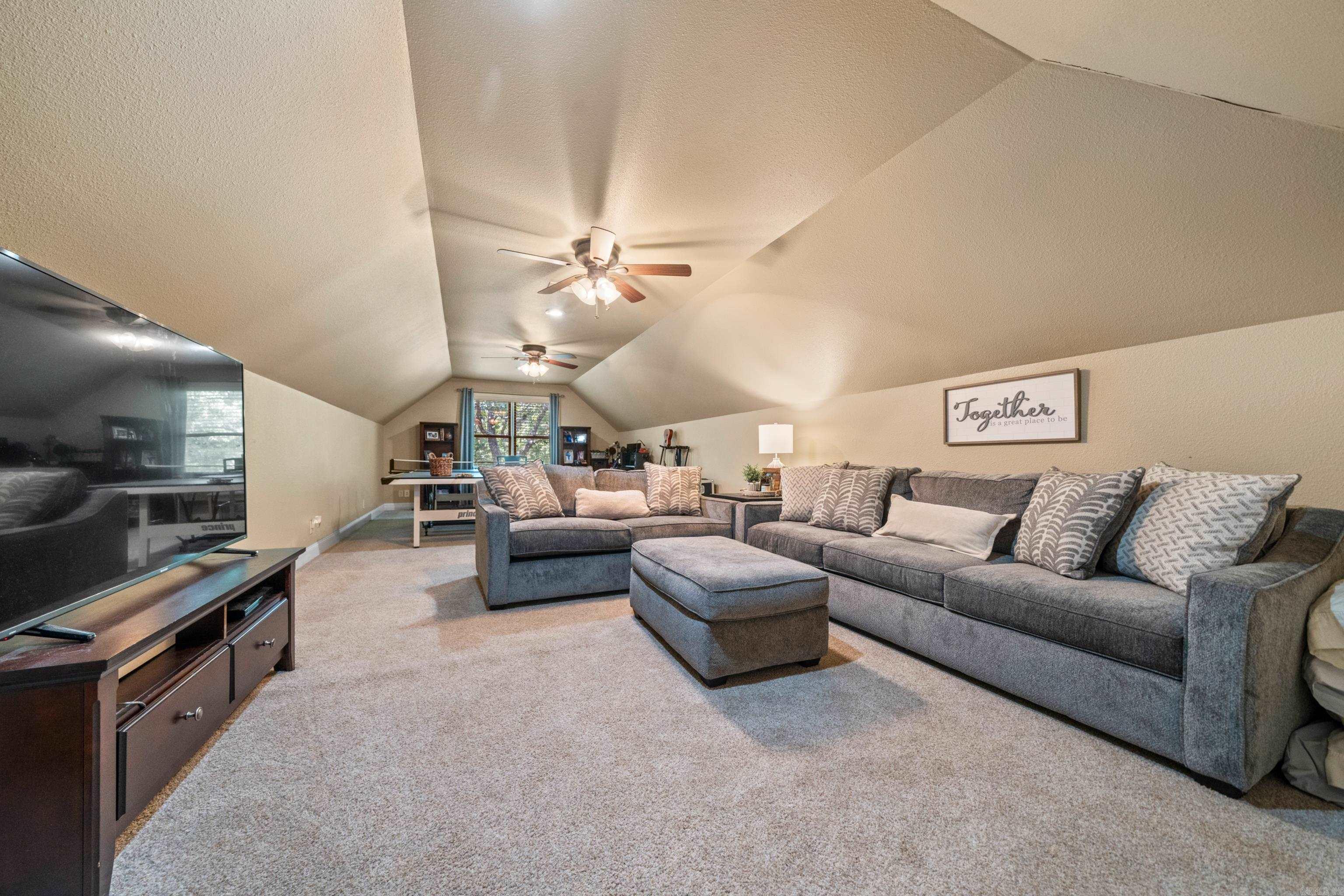 QUAIL RIDGE ESTATES - Residential