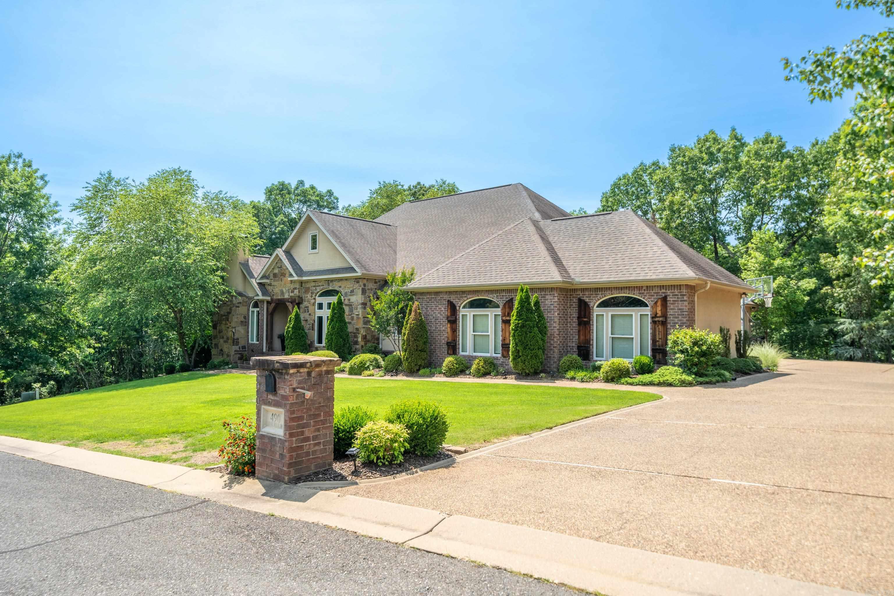 QUAIL RIDGE ESTATES - Residential