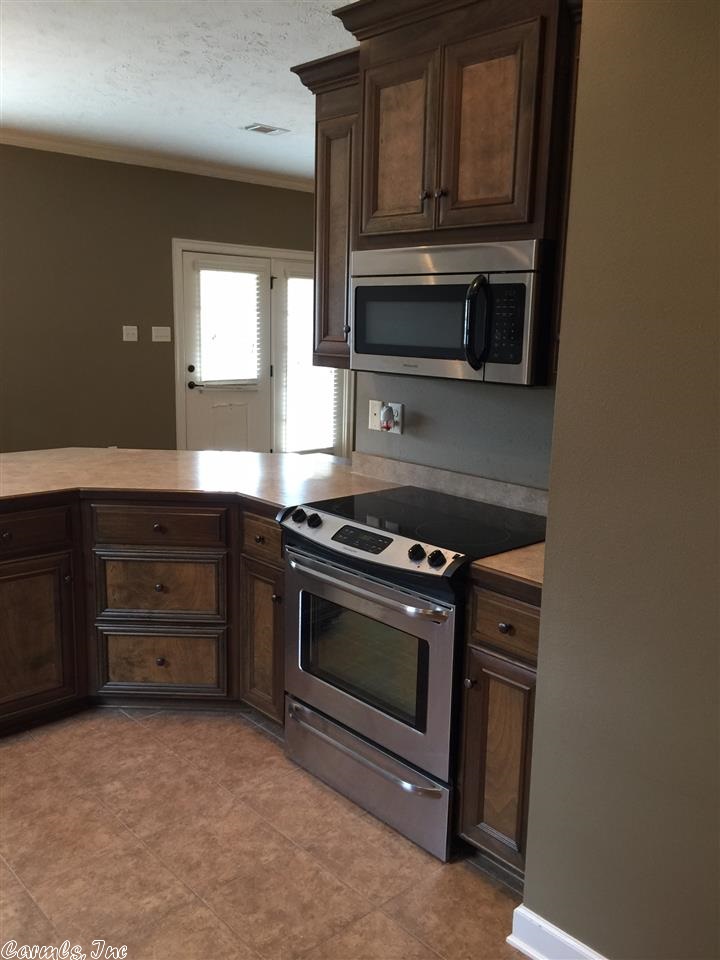 Oak Tree - Residential