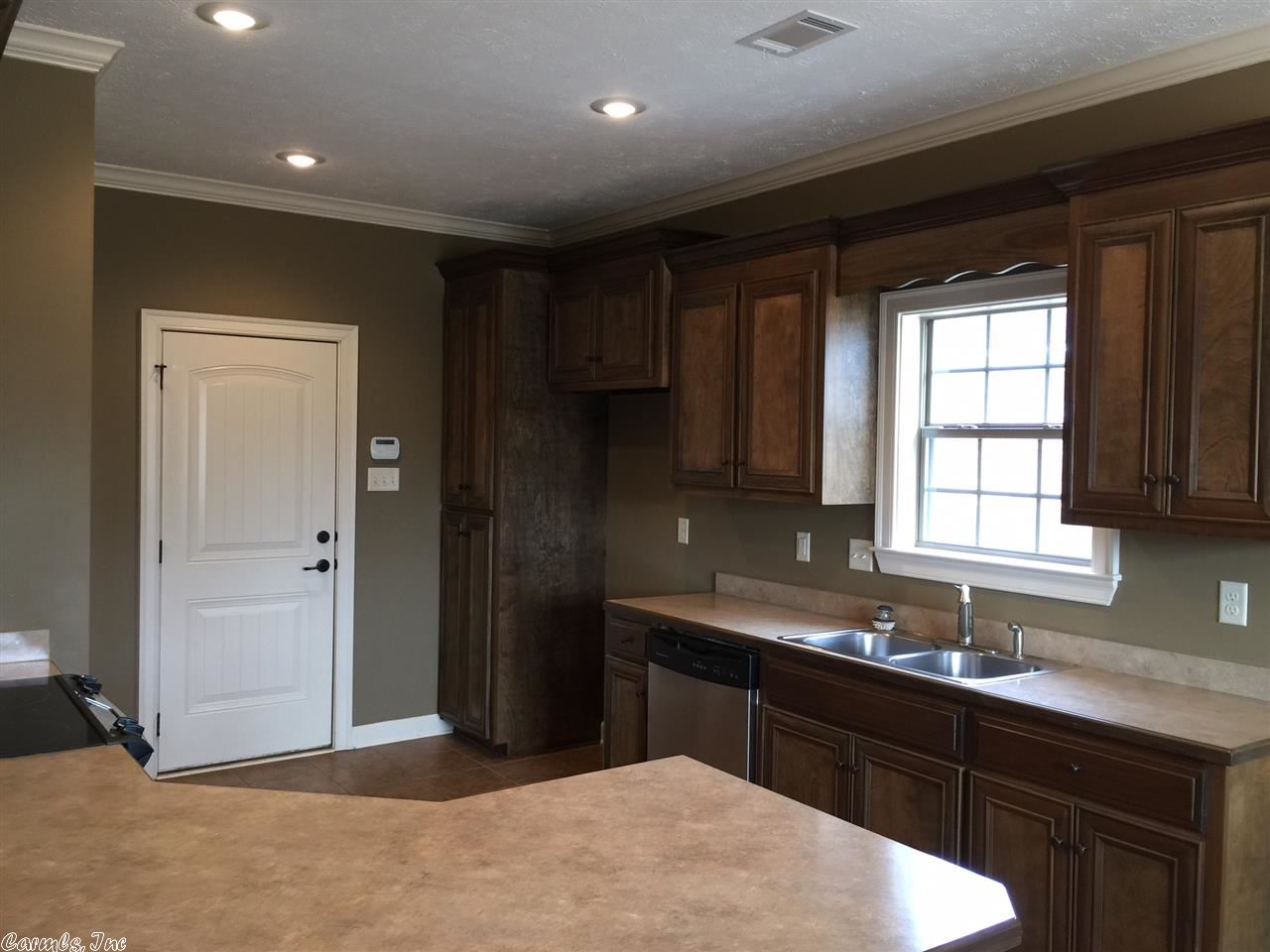 Oak Tree - Residential