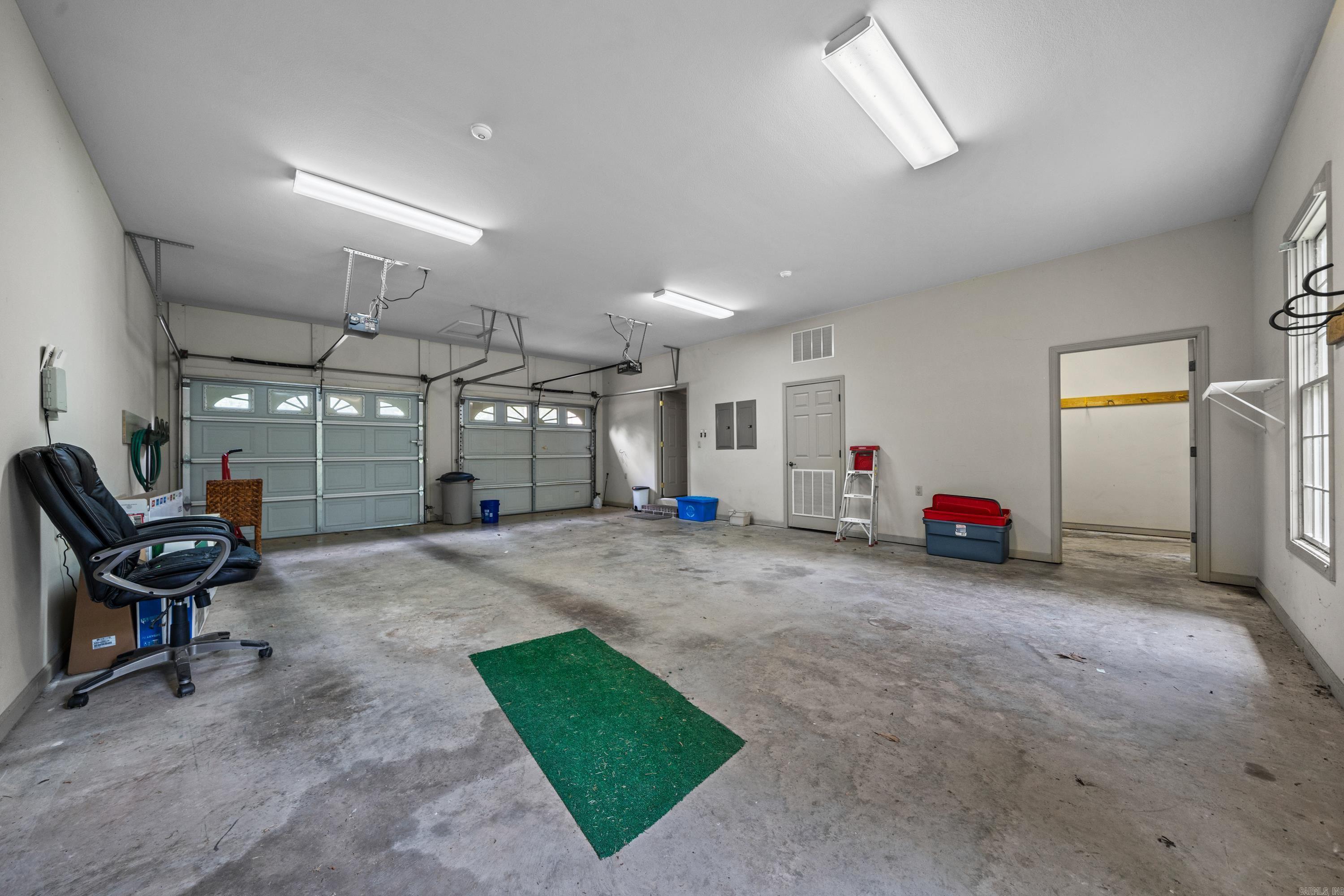 LOTUS VALLEY - Residential