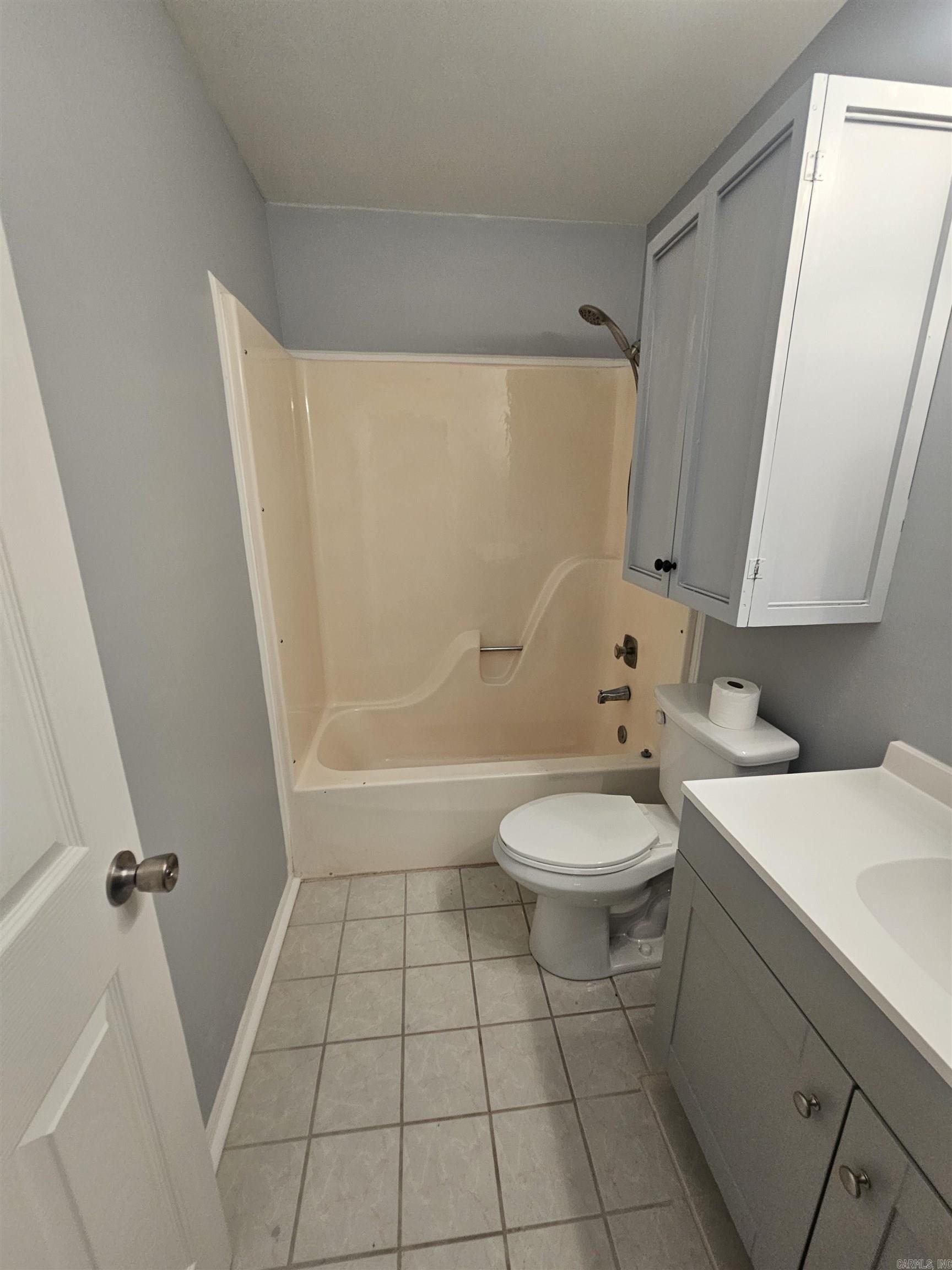 Springhill Manor - Residential Lease