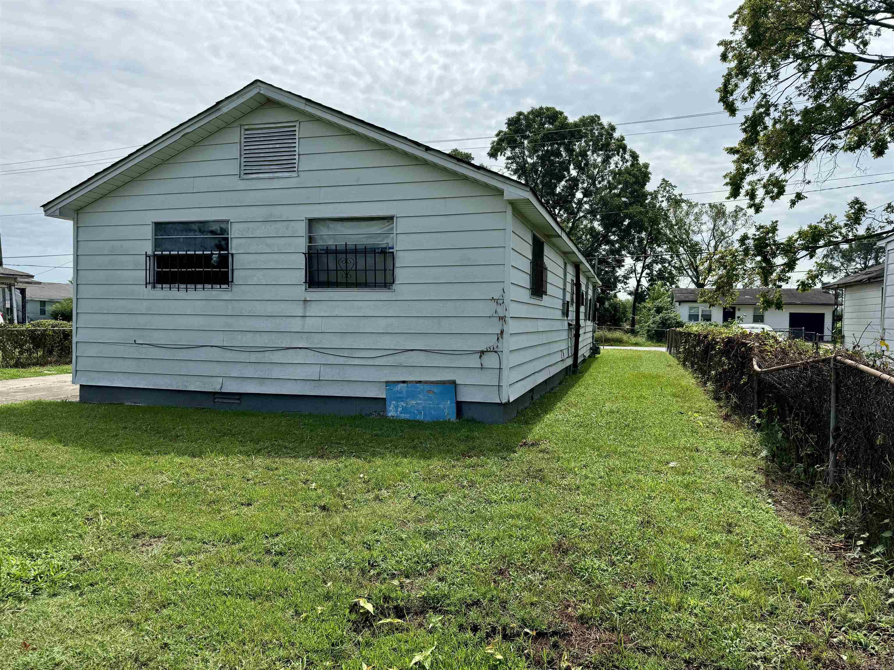 EAST CENTRAL - Residential