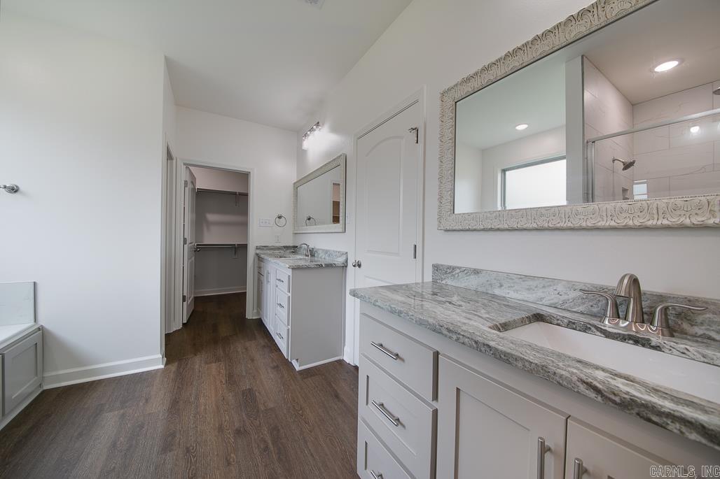 MOUNT TABOR ESTATES - Residential Lease