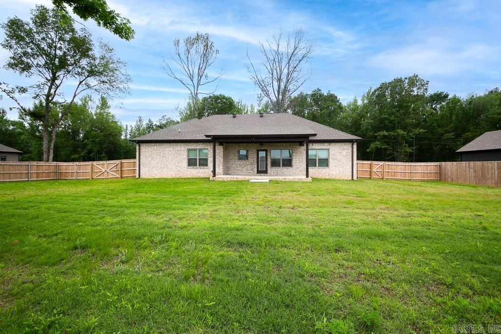 MOUNT TABOR ESTATES - Residential Lease