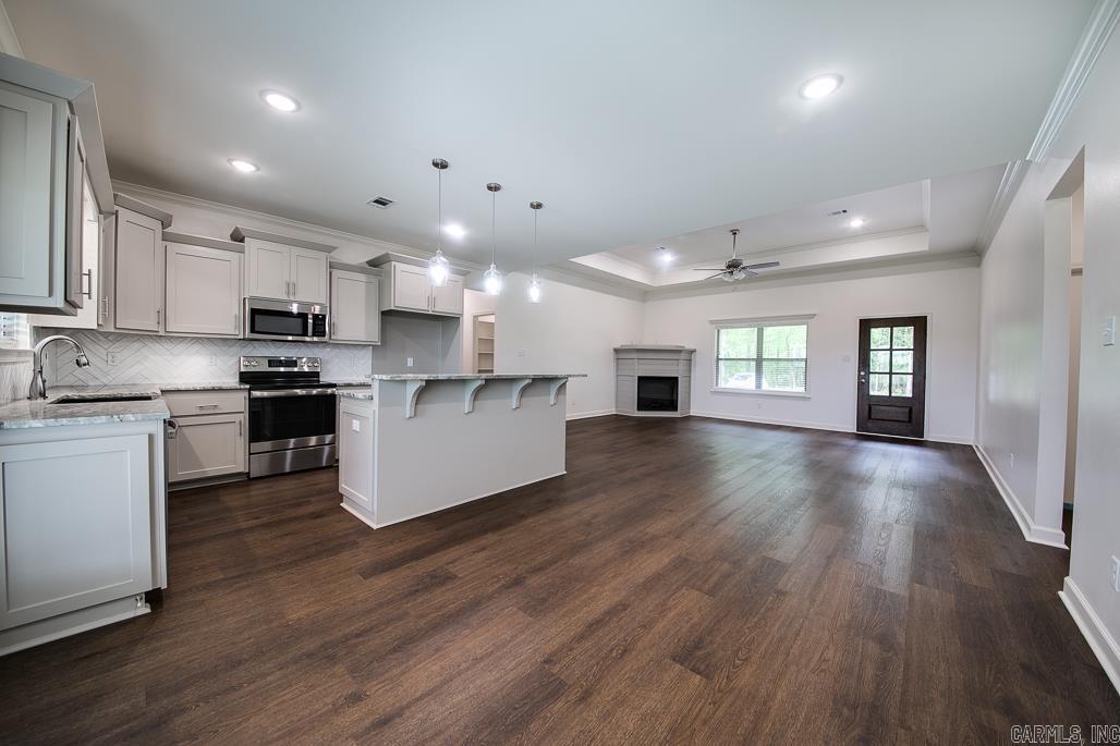 MOUNT TABOR ESTATES - Residential Lease