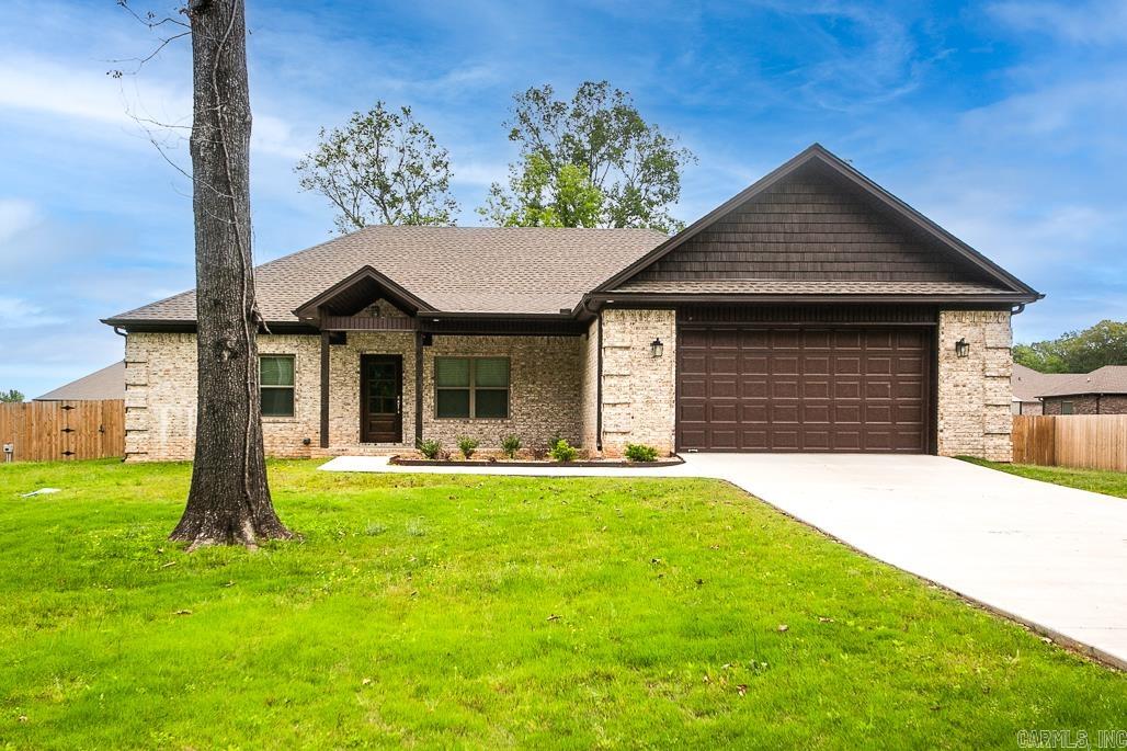 MOUNT TABOR ESTATES - Residential Lease