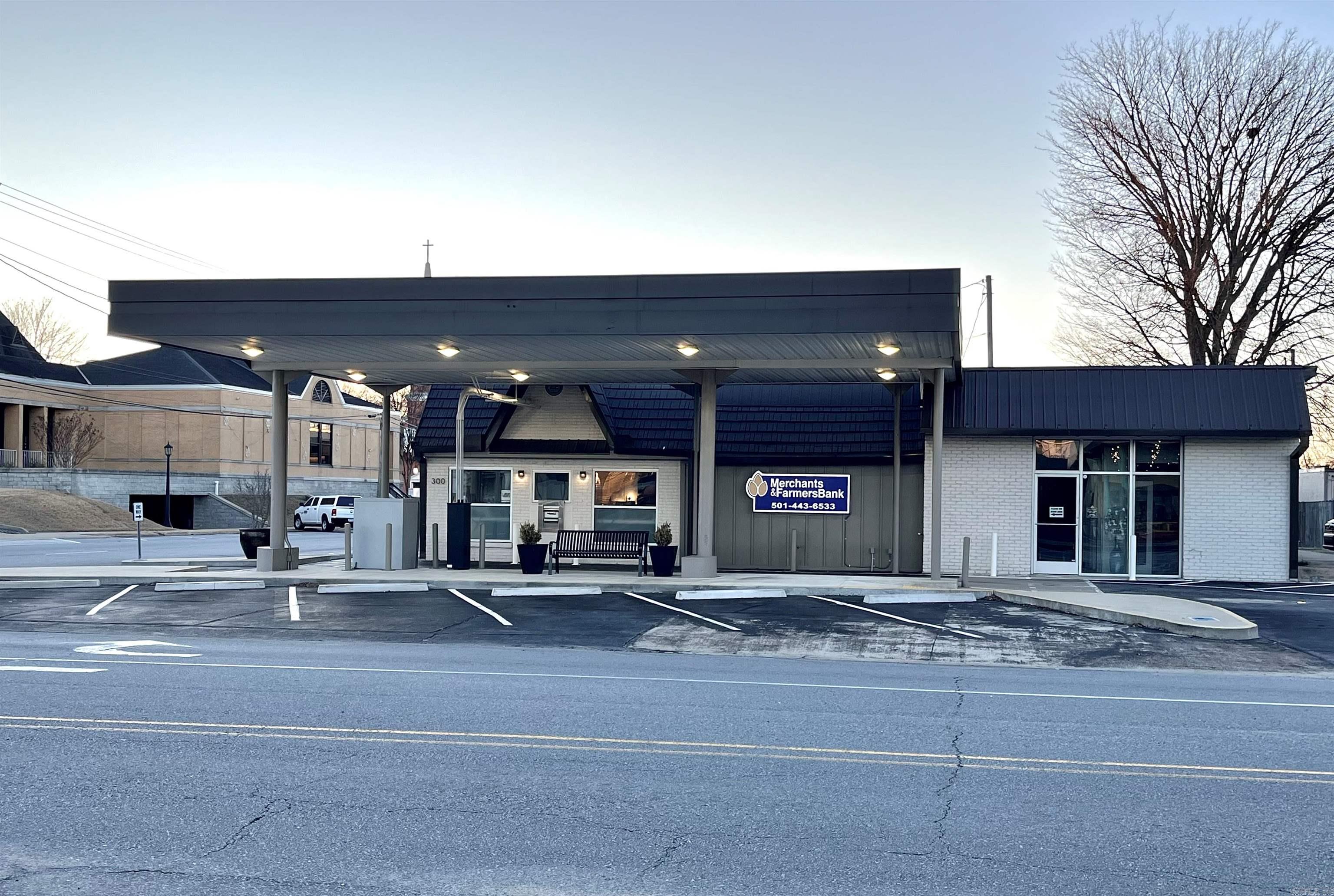 Original Town of Benton - Commercial Sale