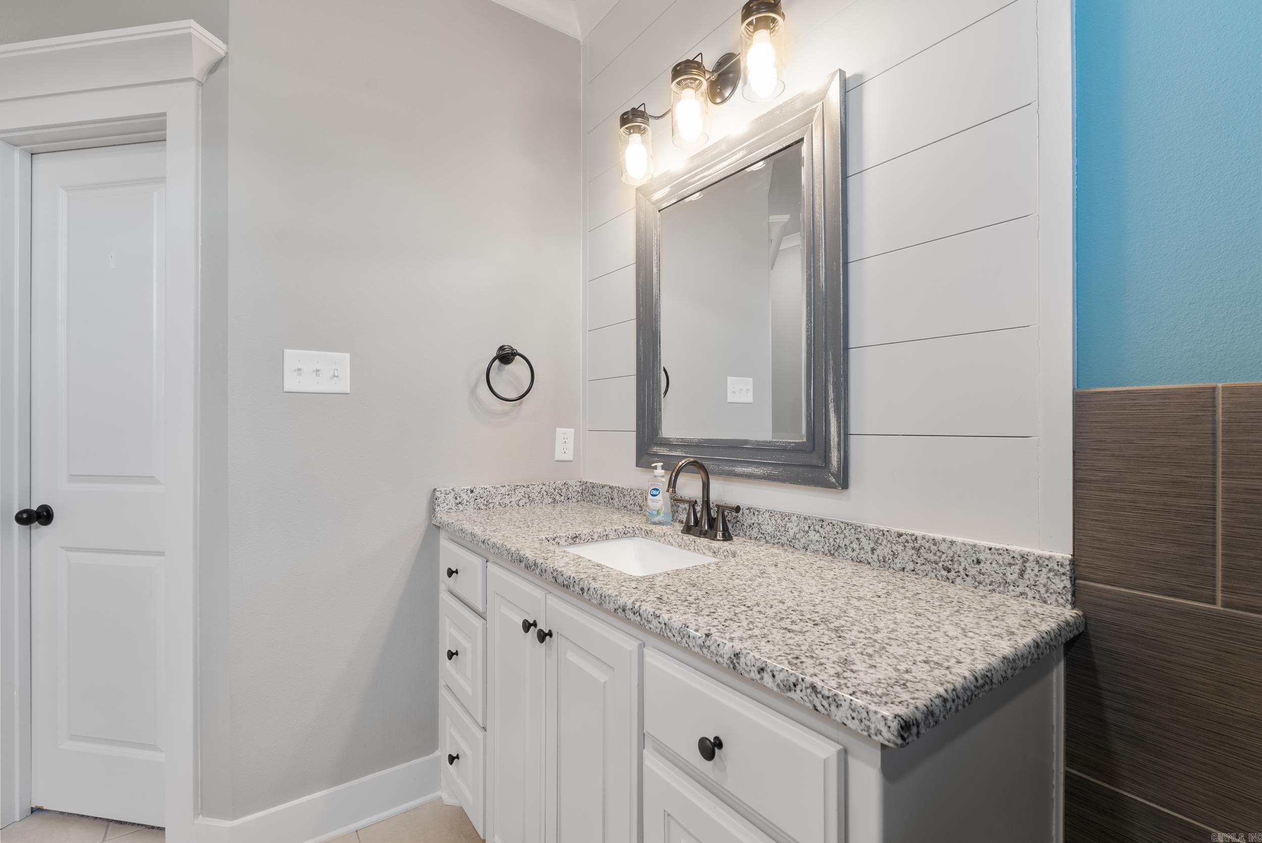 MOUNT TABOR ESTATES - Residential