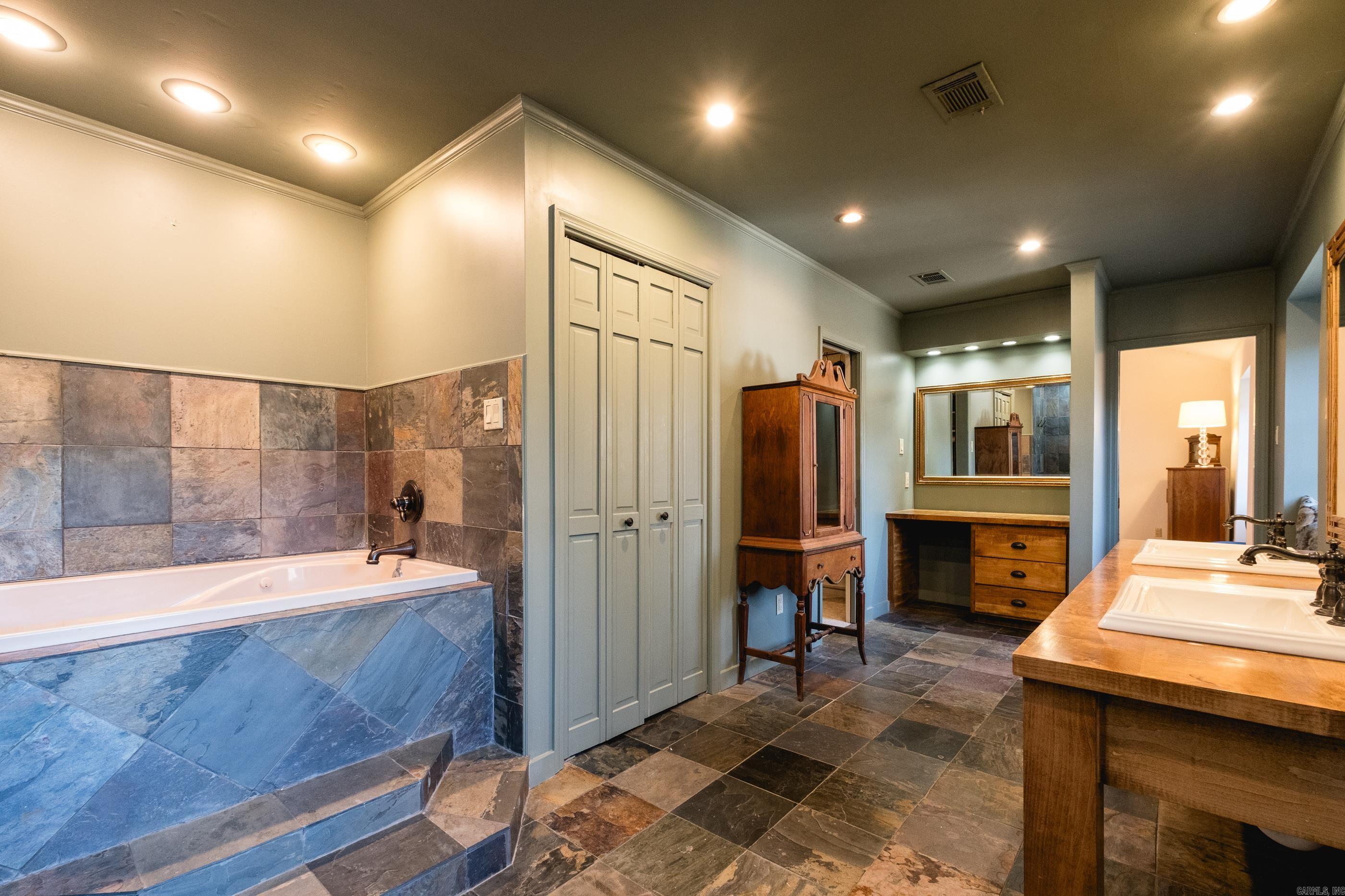 Longlea - Residential