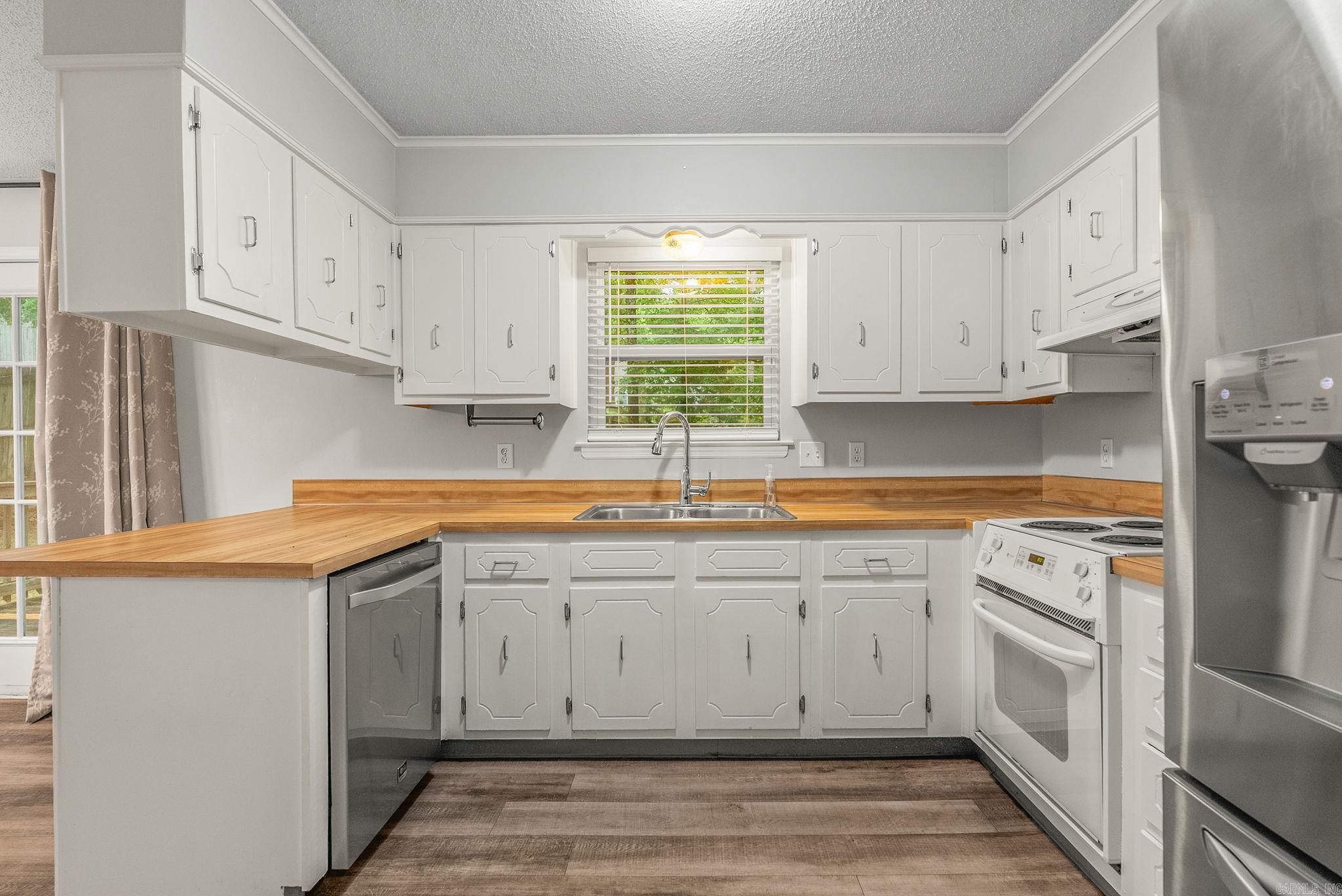 PLEASANT VIEW - Residential