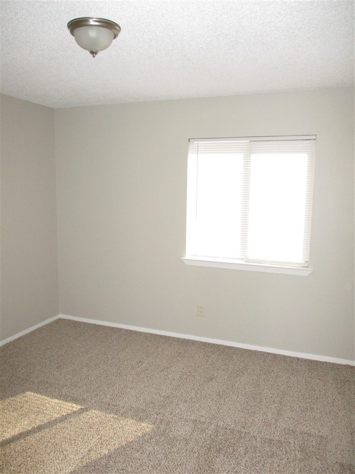 Kingspark to Cook Mountain Villa - Residential Lease