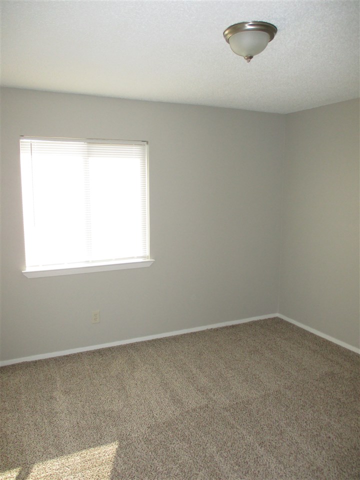 Kingspark to Cook Mountain Villa - Residential Lease