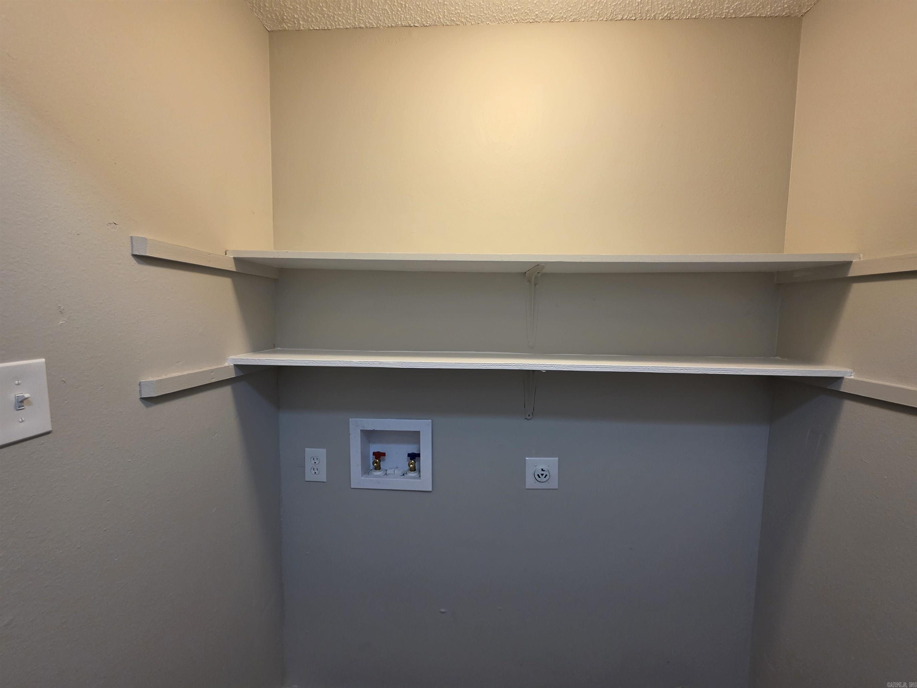 ALEXANDER - Residential