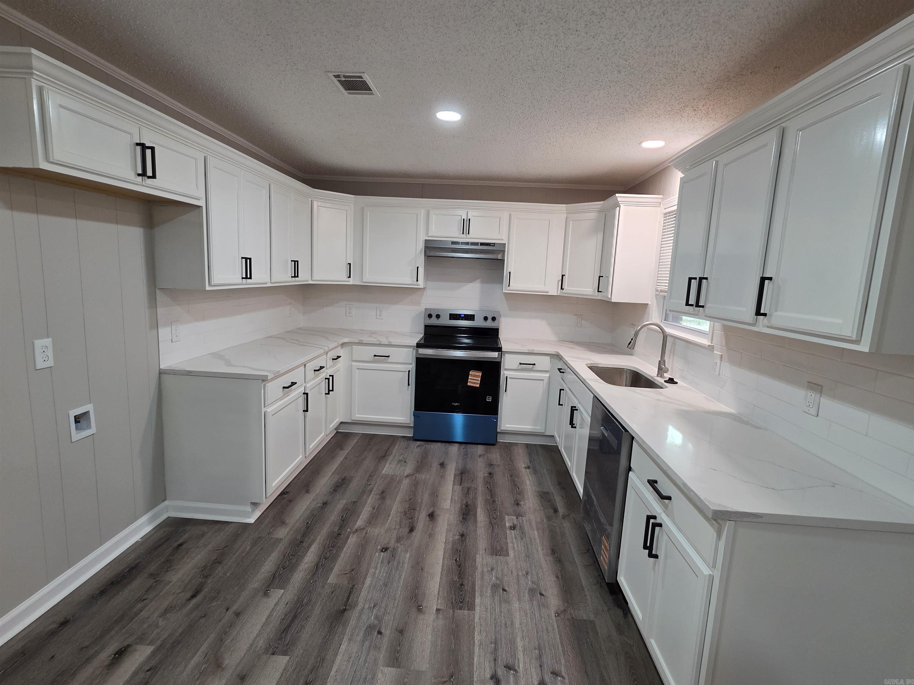 ALEXANDER - Residential