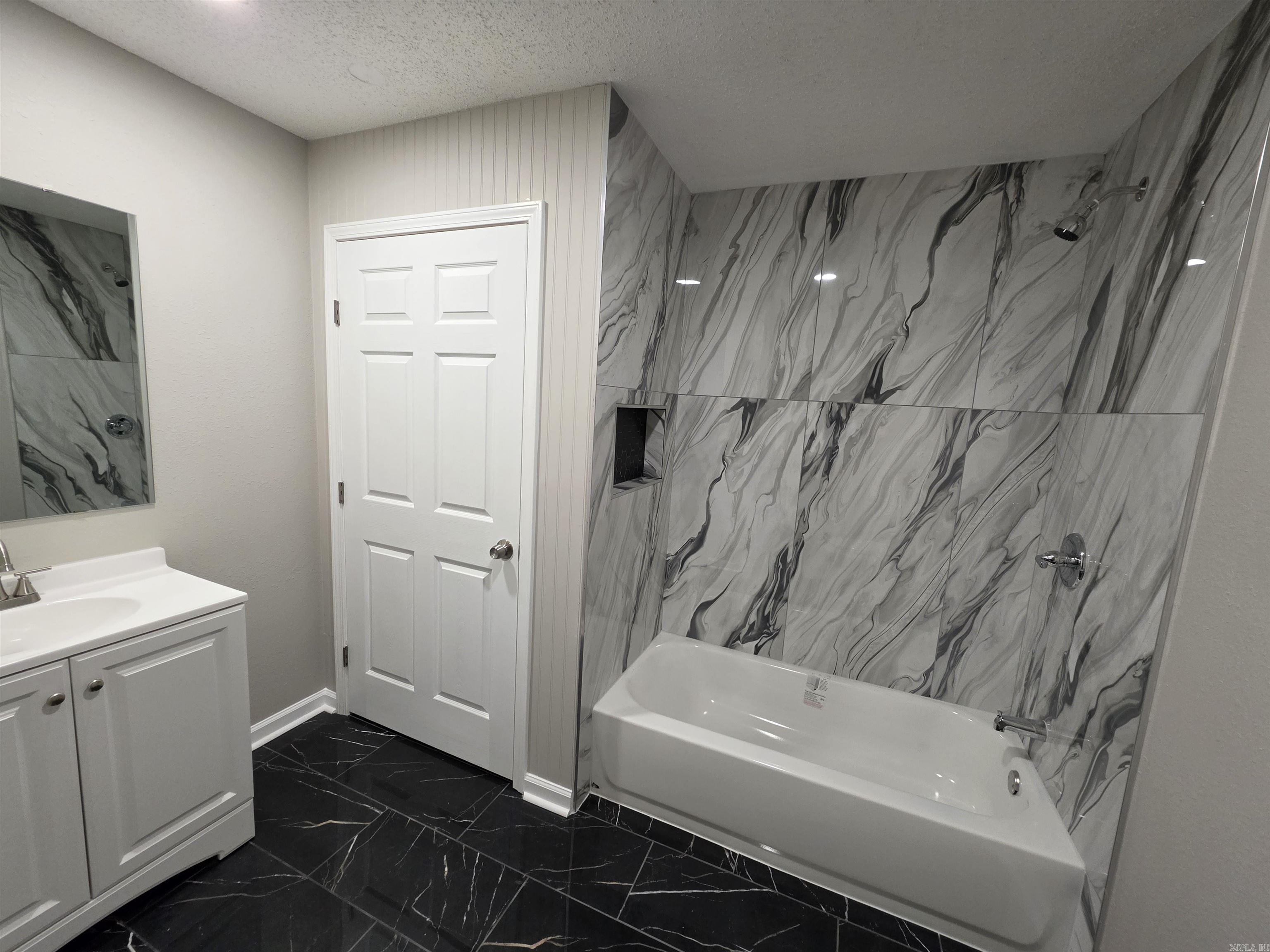 ALEXANDER - Residential