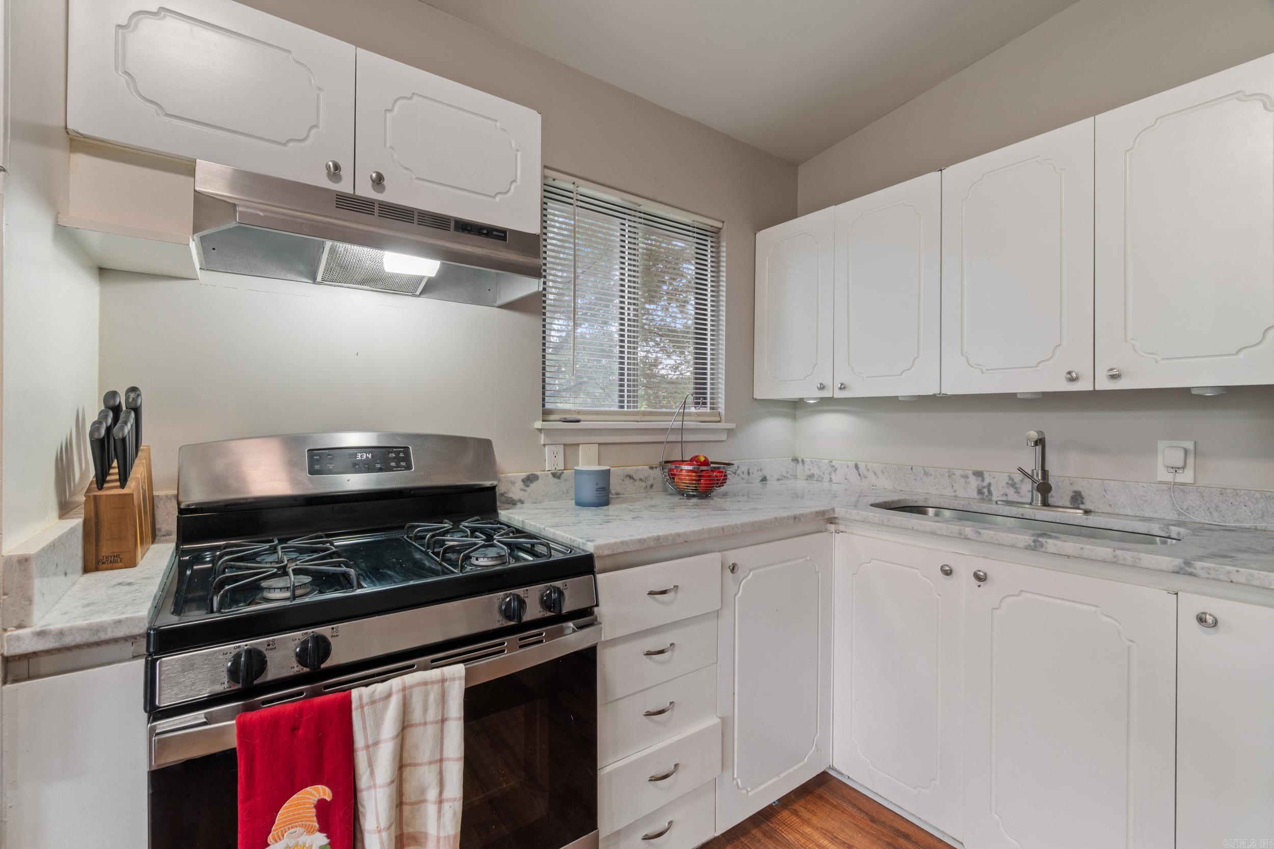 MEADOWCLIFF - Residential