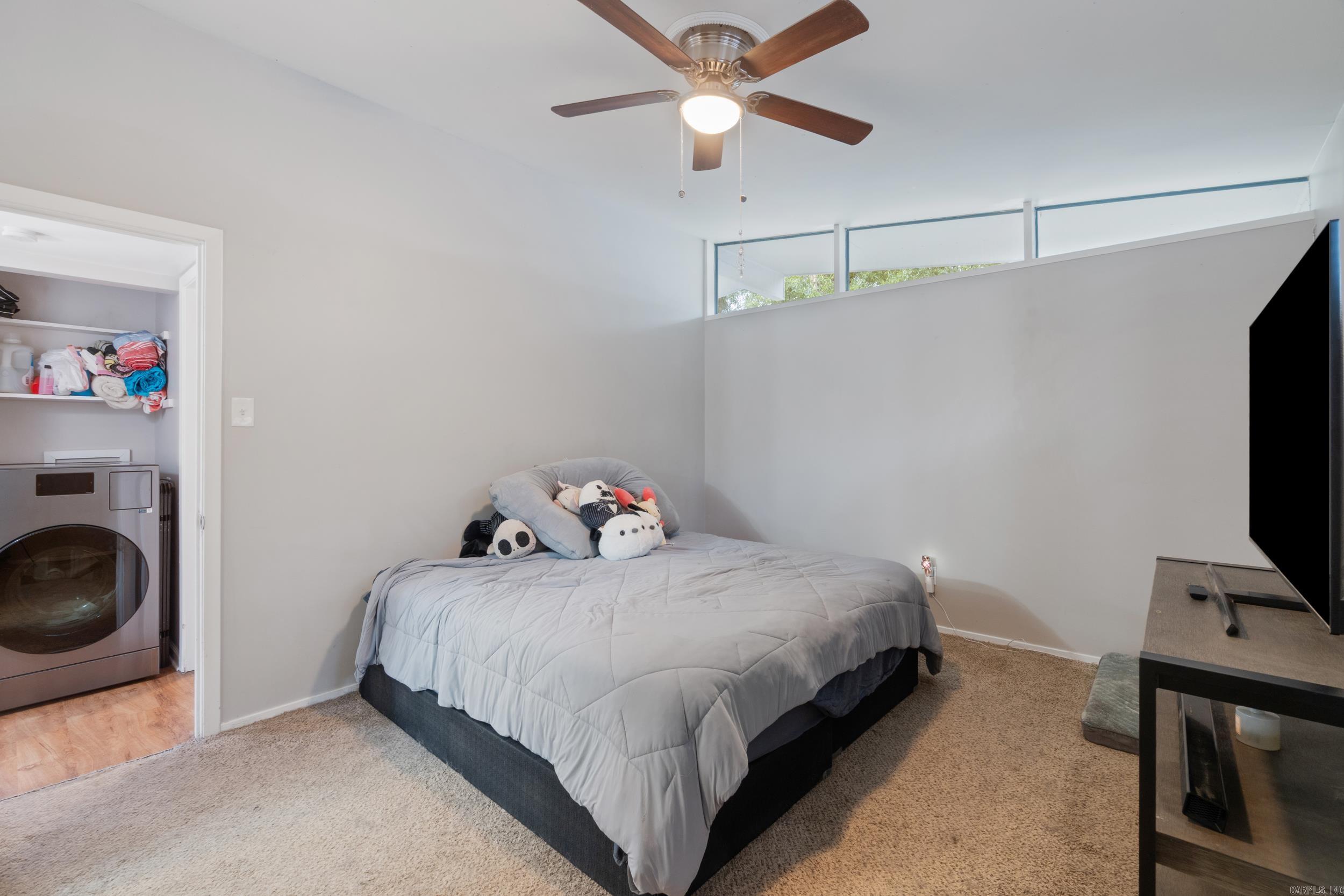 MEADOWCLIFF - Residential