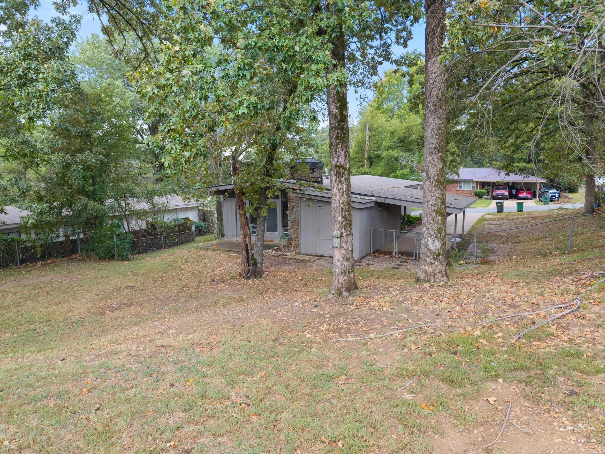 MEADOWCLIFF - Residential