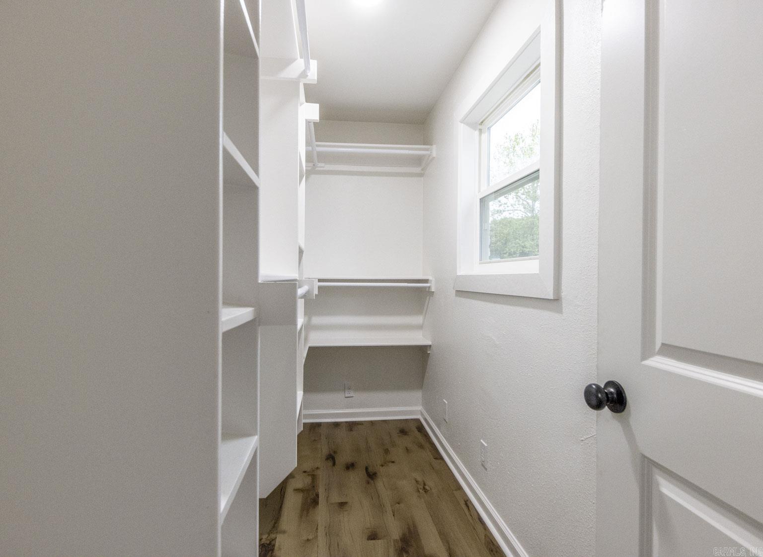 BELMONT - Residential