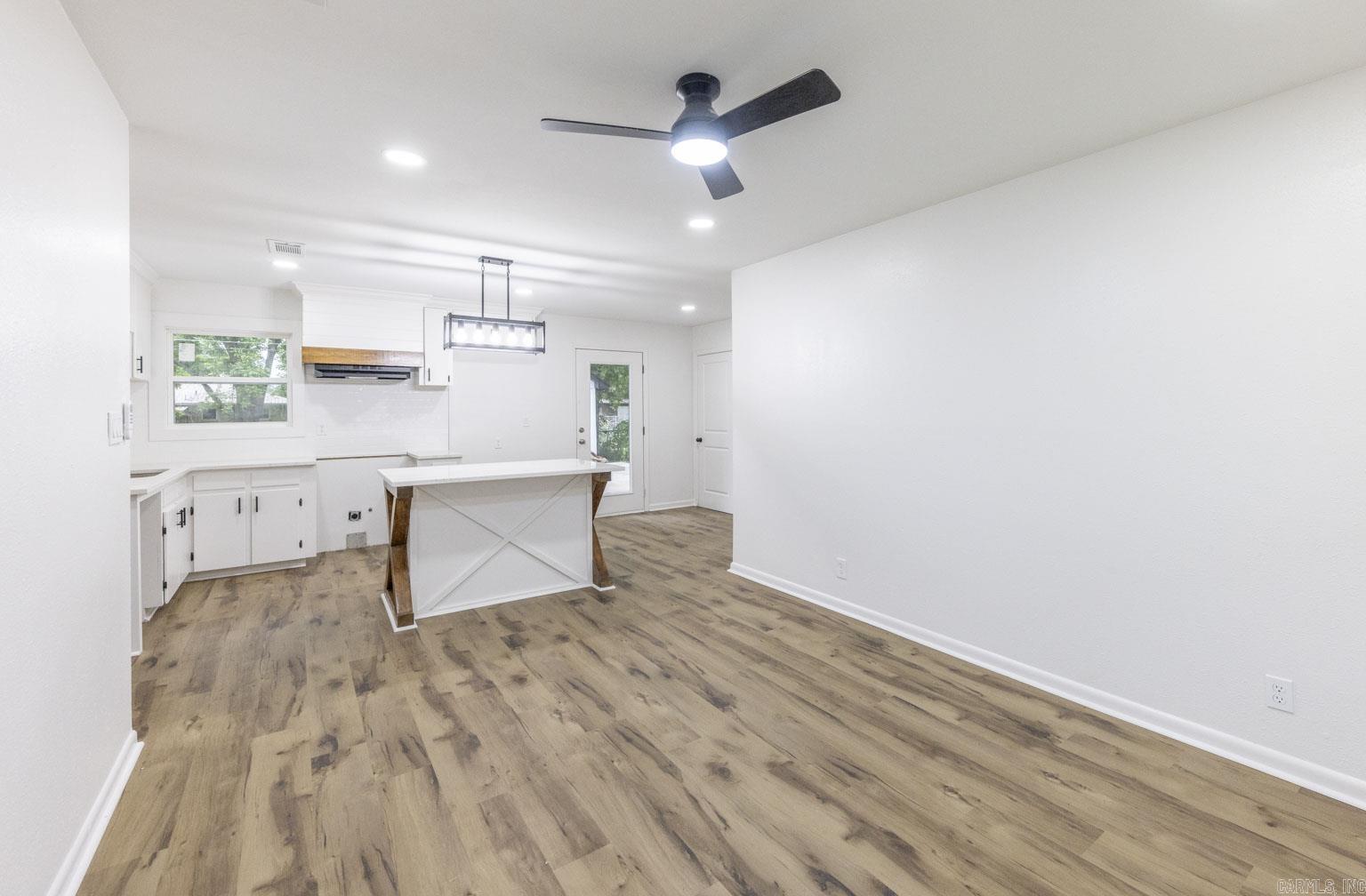 BELMONT - Residential