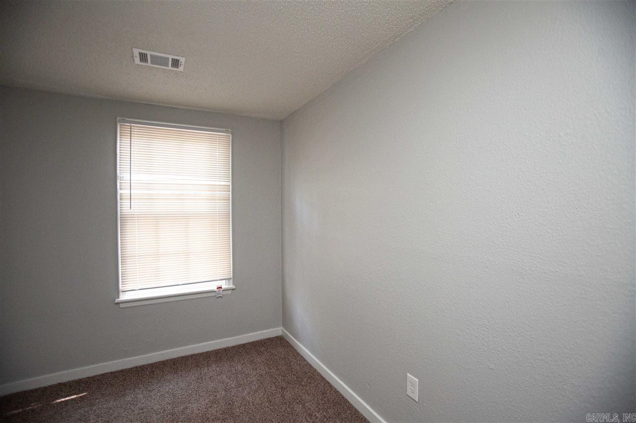 OAK FOREST - Residential Lease