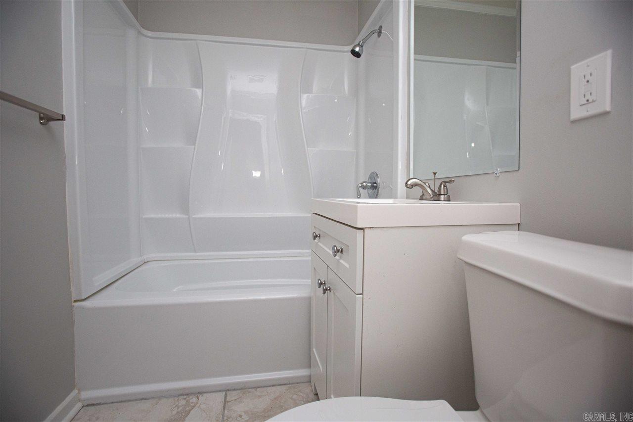 OAK FOREST - Residential Lease