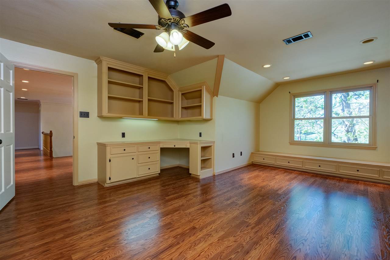 PLEASANT VALLEY - Residential