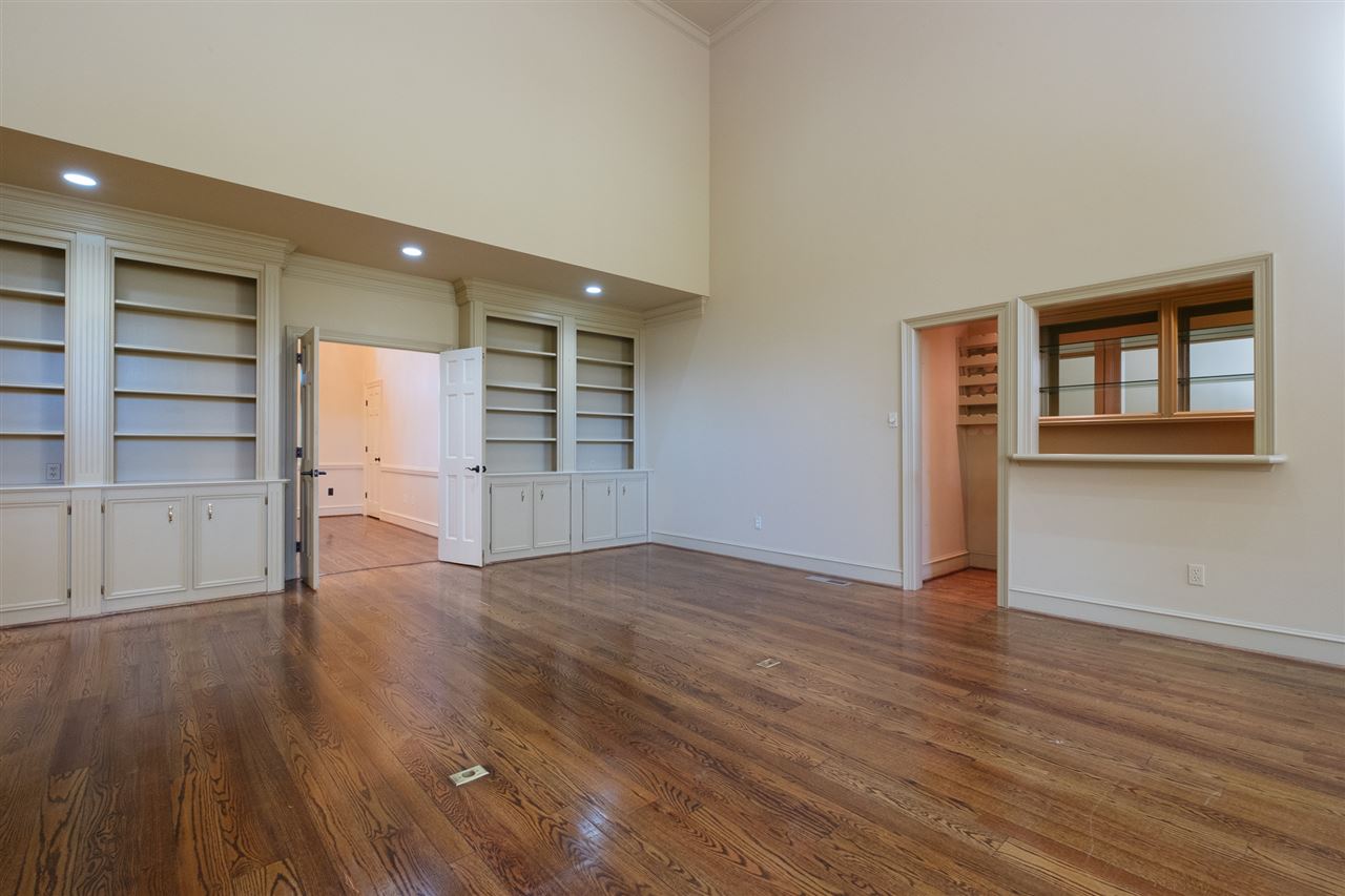 PLEASANT VALLEY - Residential