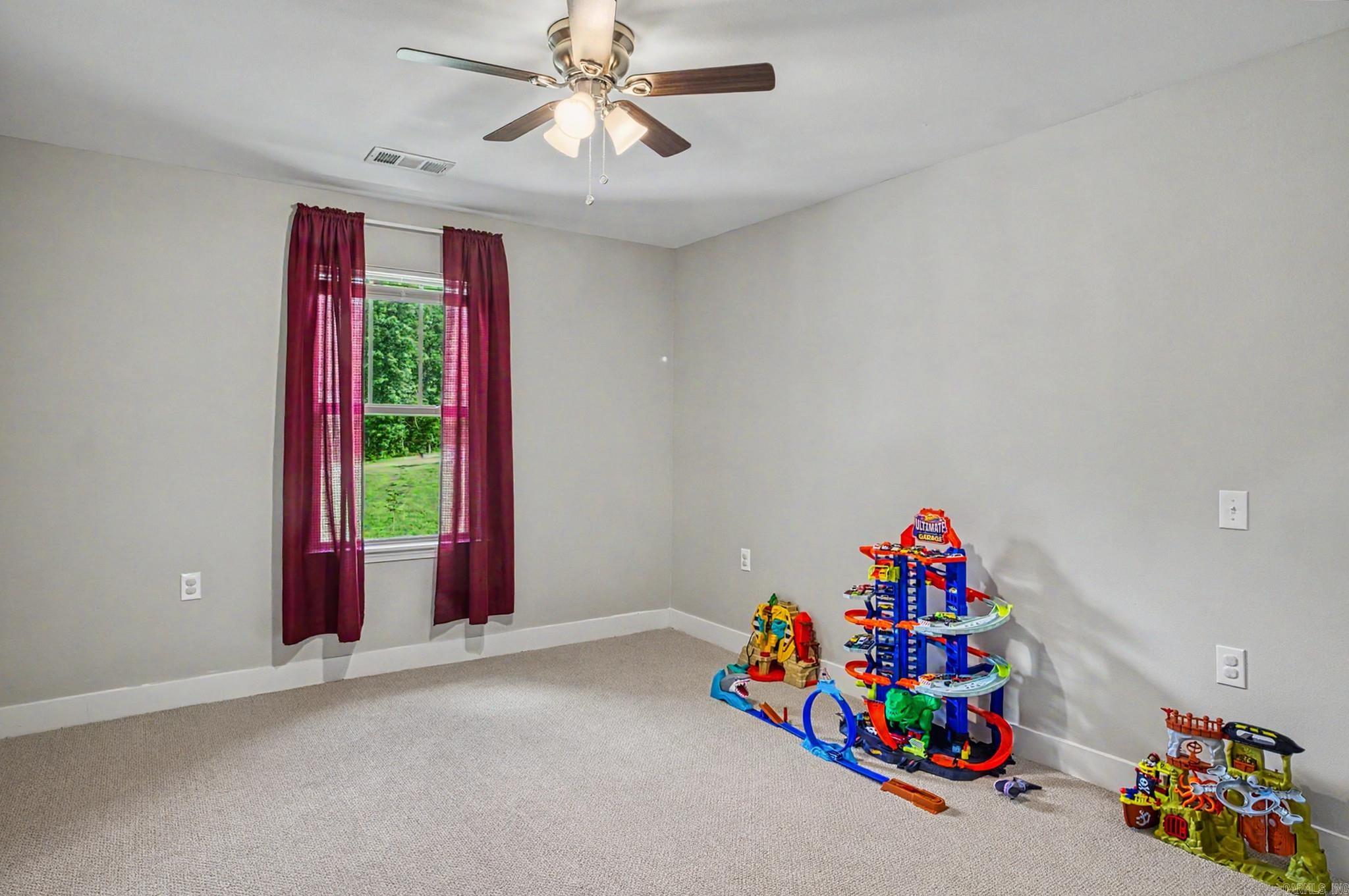 Crest View - Residential