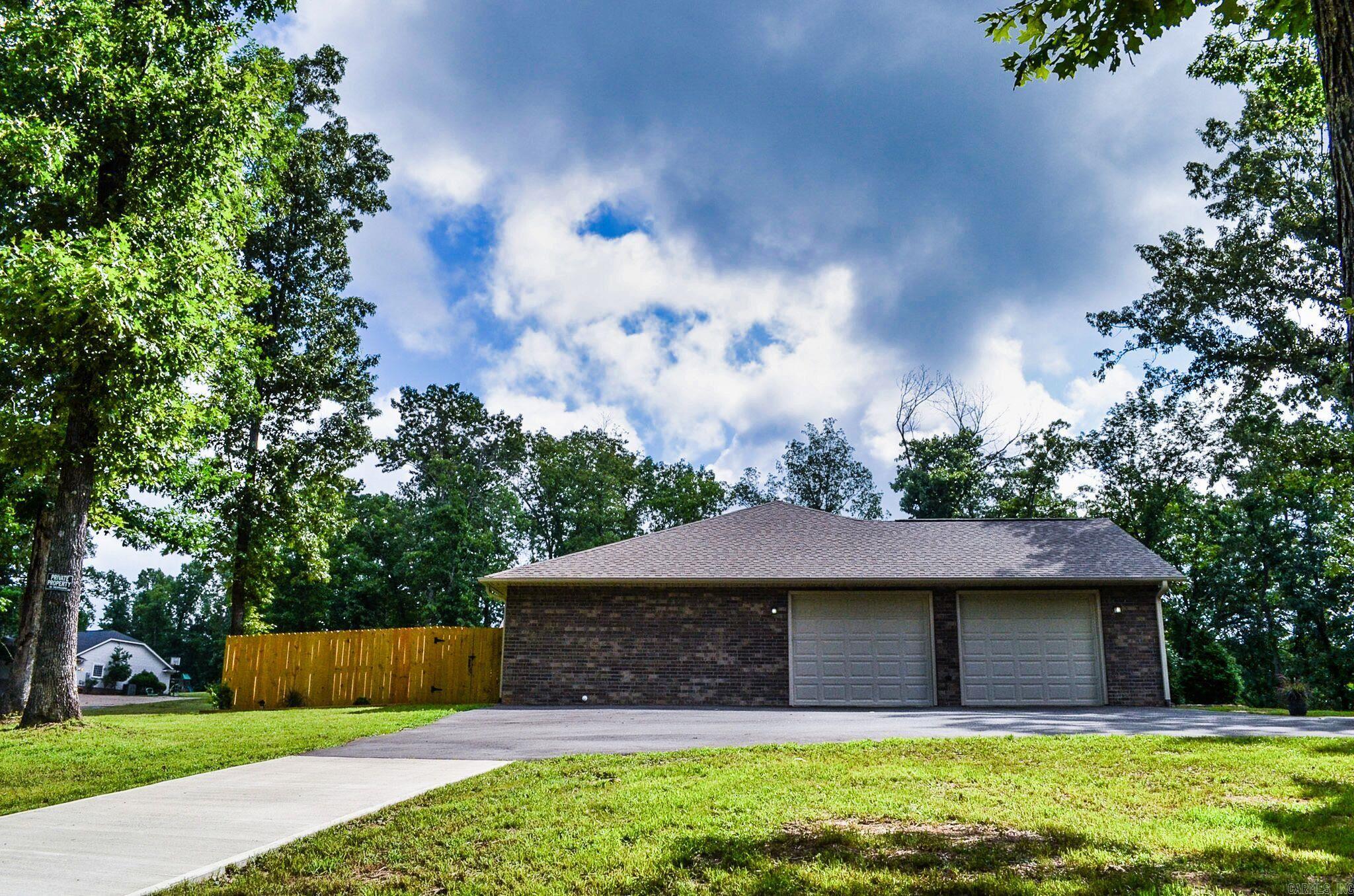 Crest View - Residential