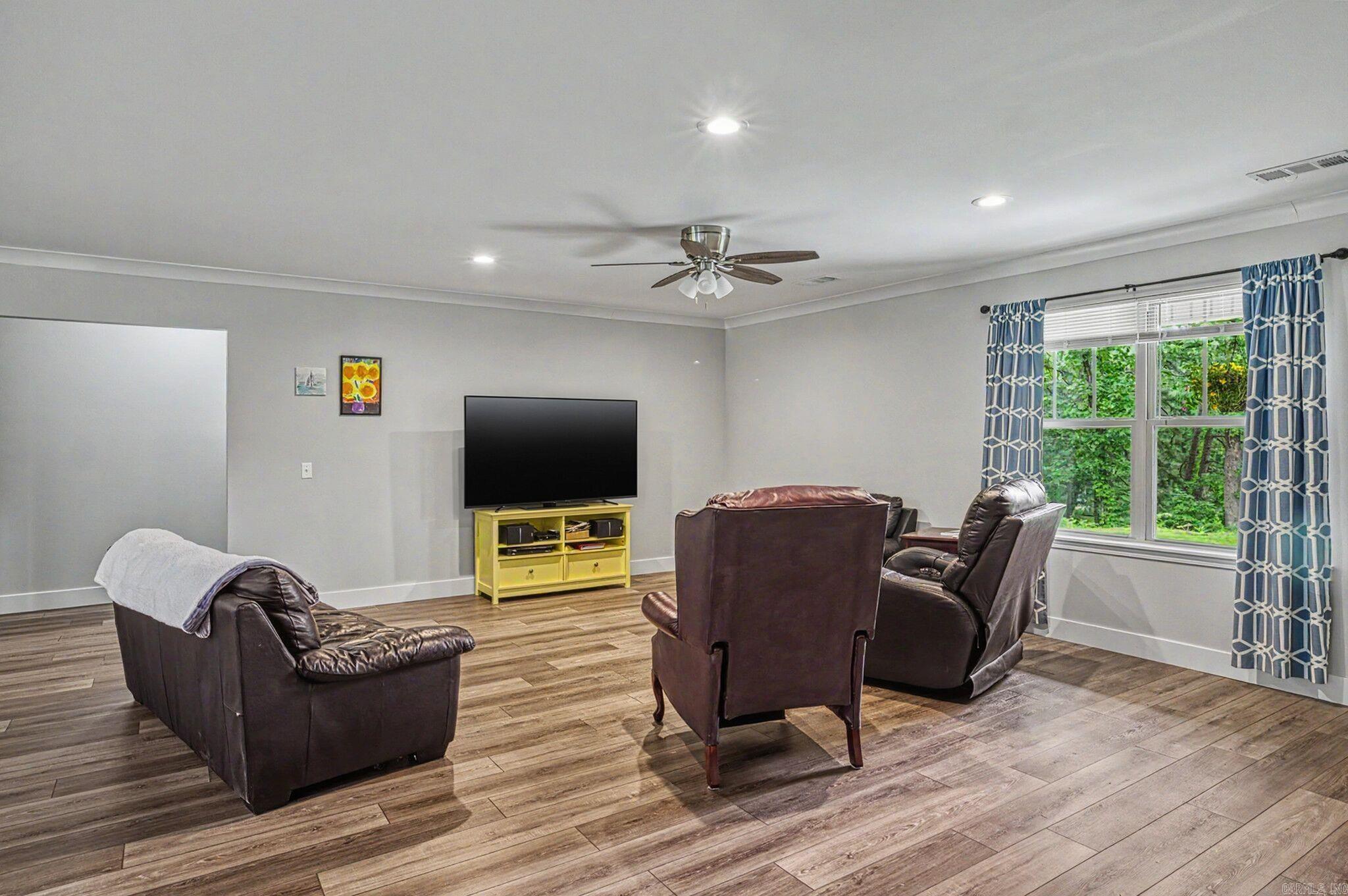 Crest View - Residential