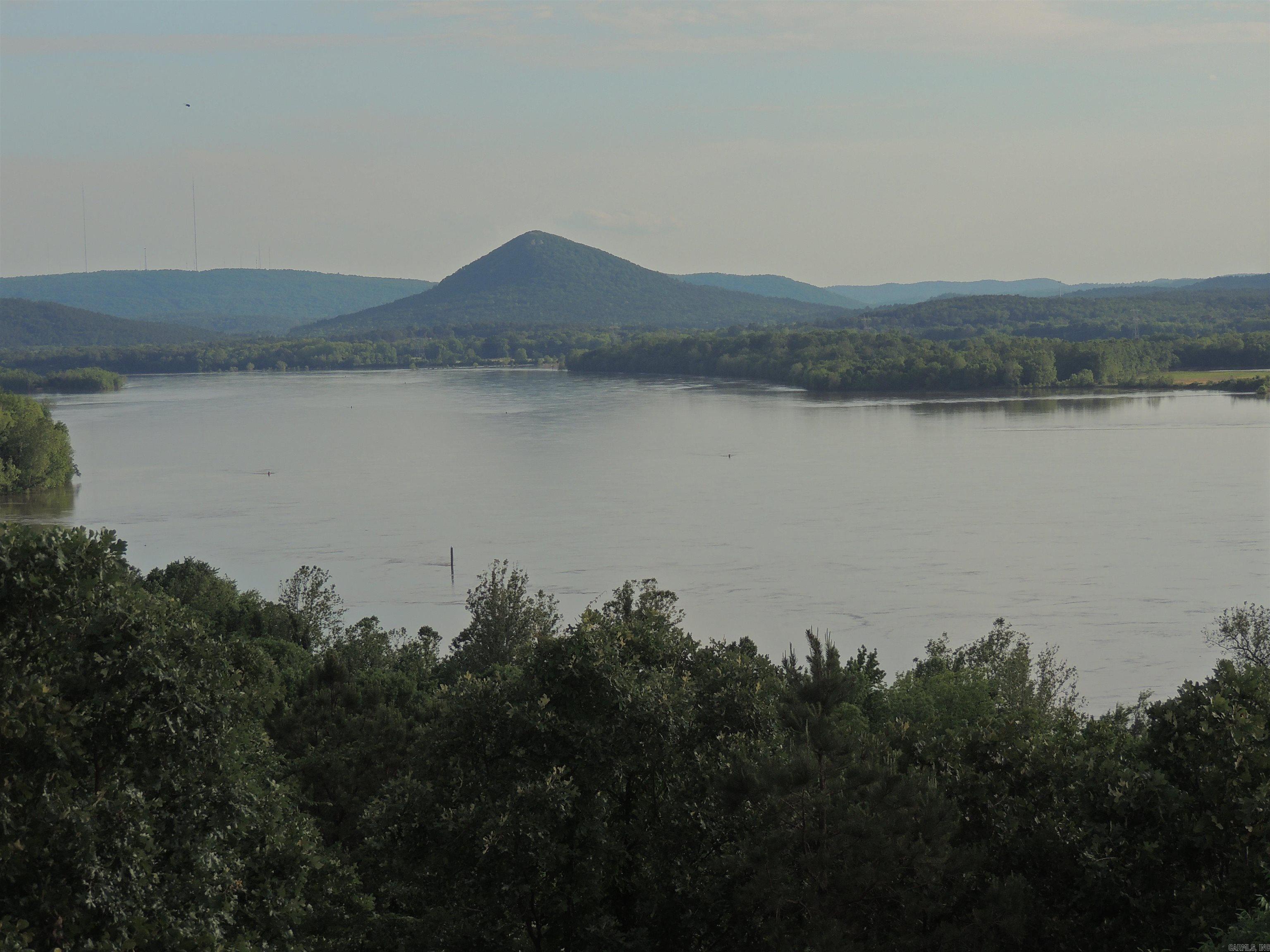 MOUNTAIN CREST ESTATES - Land