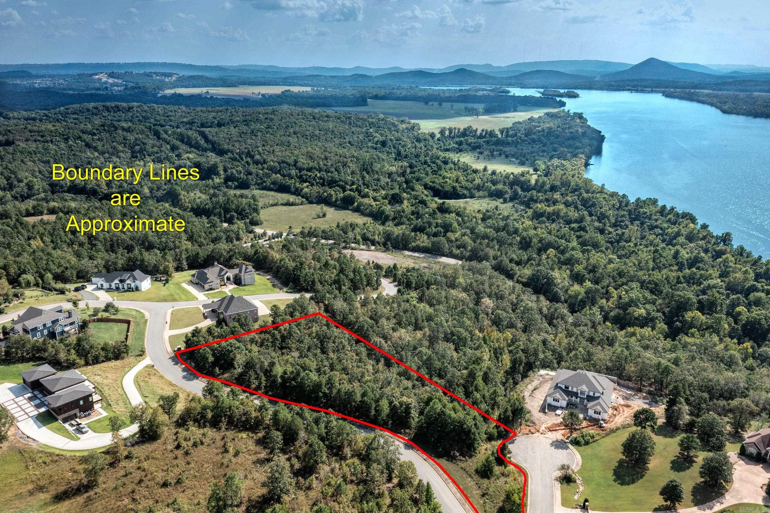 MOUNTAIN CREST ESTATES - Land