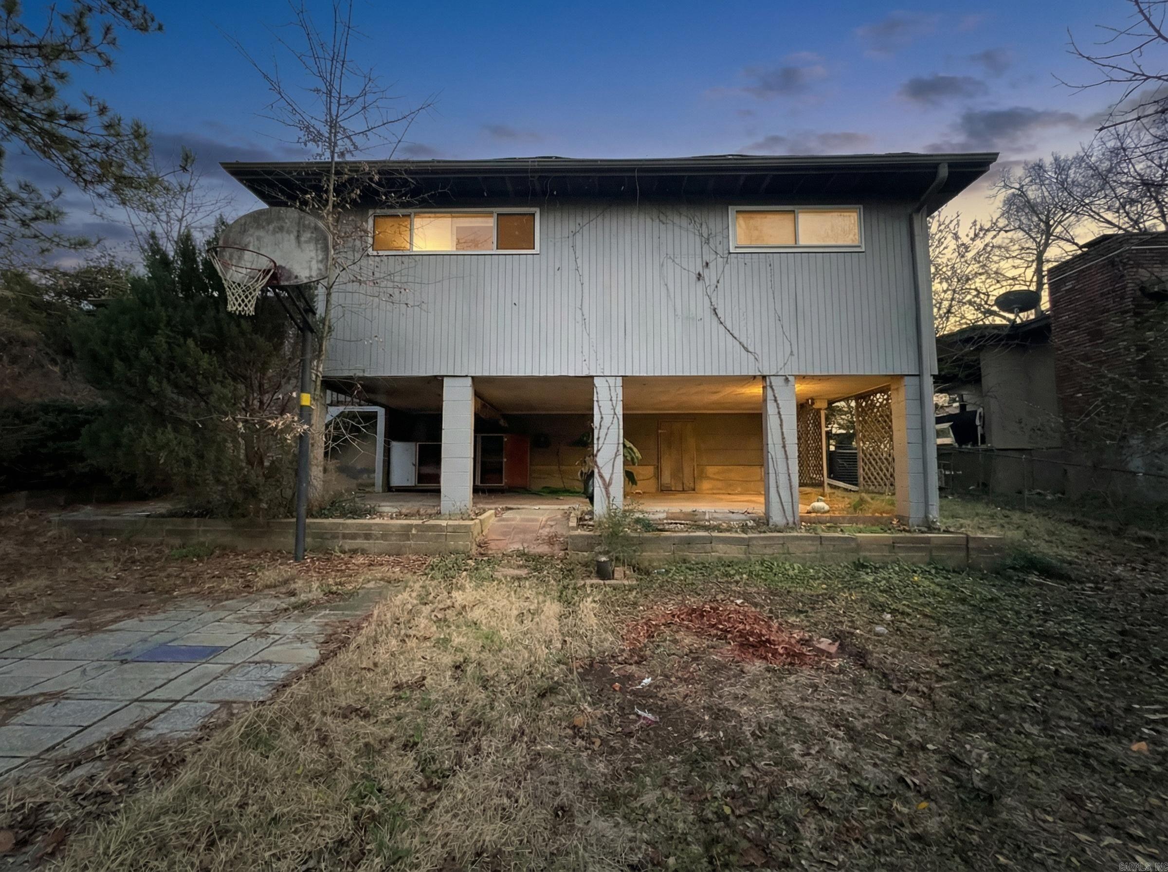 MEADOWCLIFF - Residential