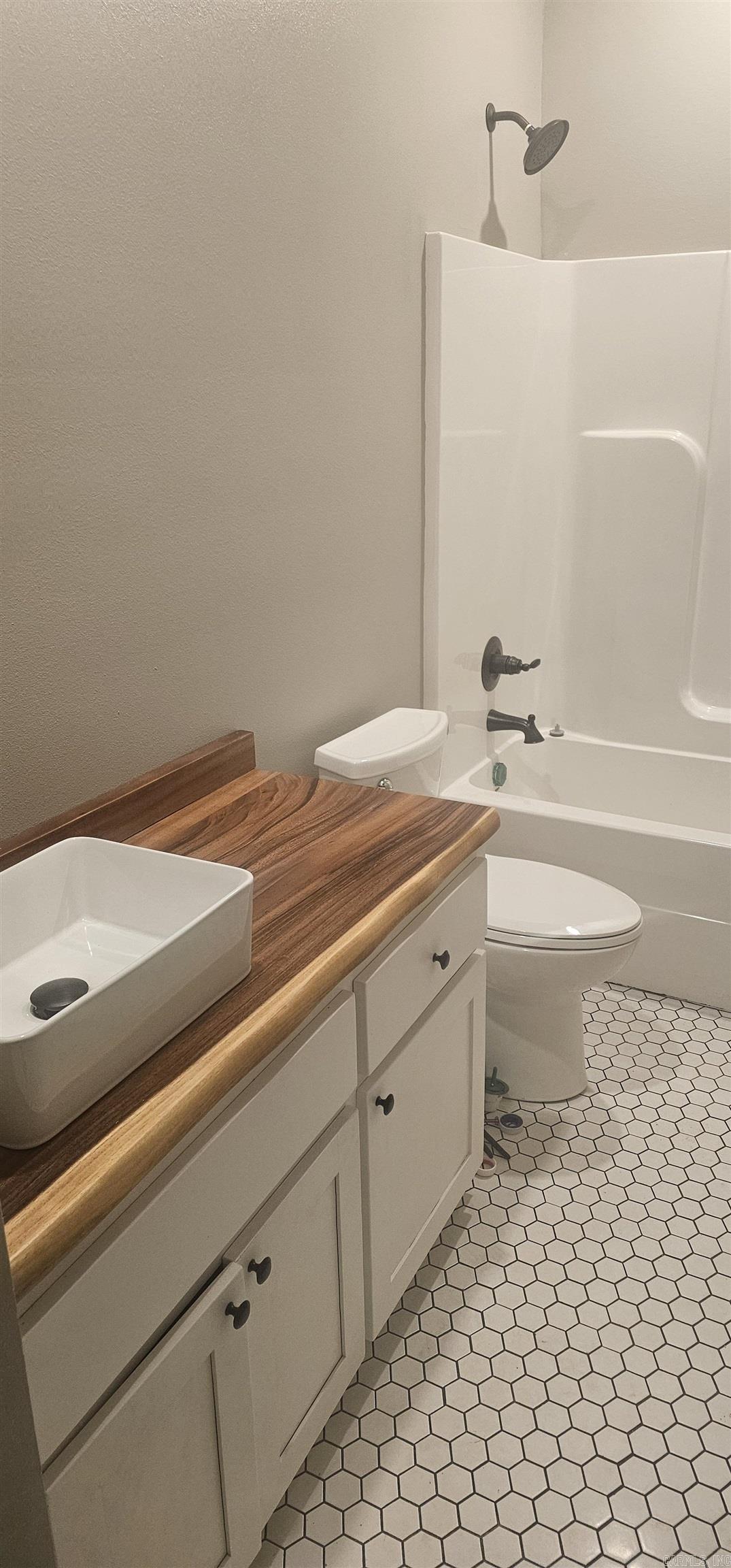 Sherwood Estates - Residential Lease