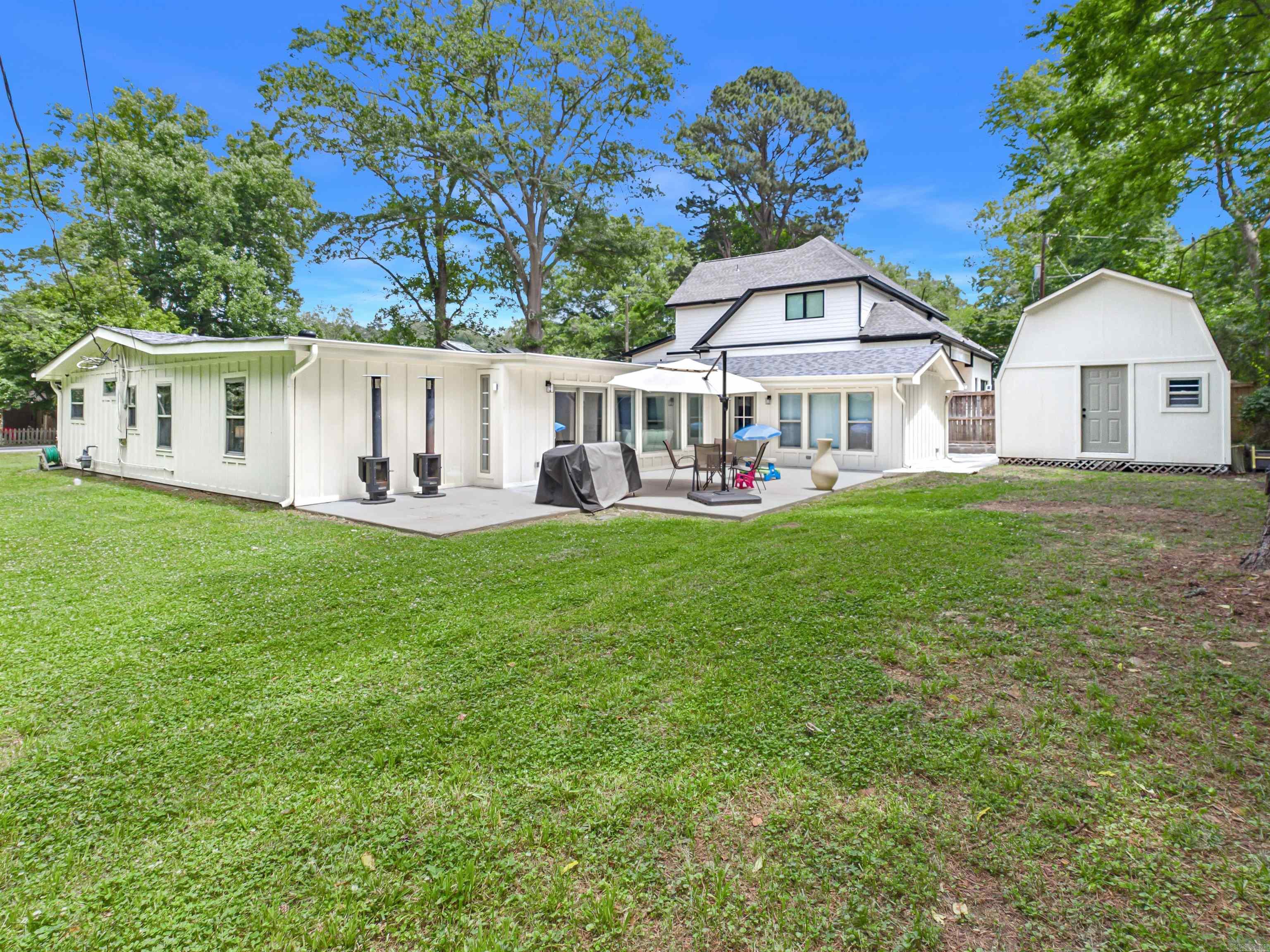 KINGWOOD PLACE - Residential