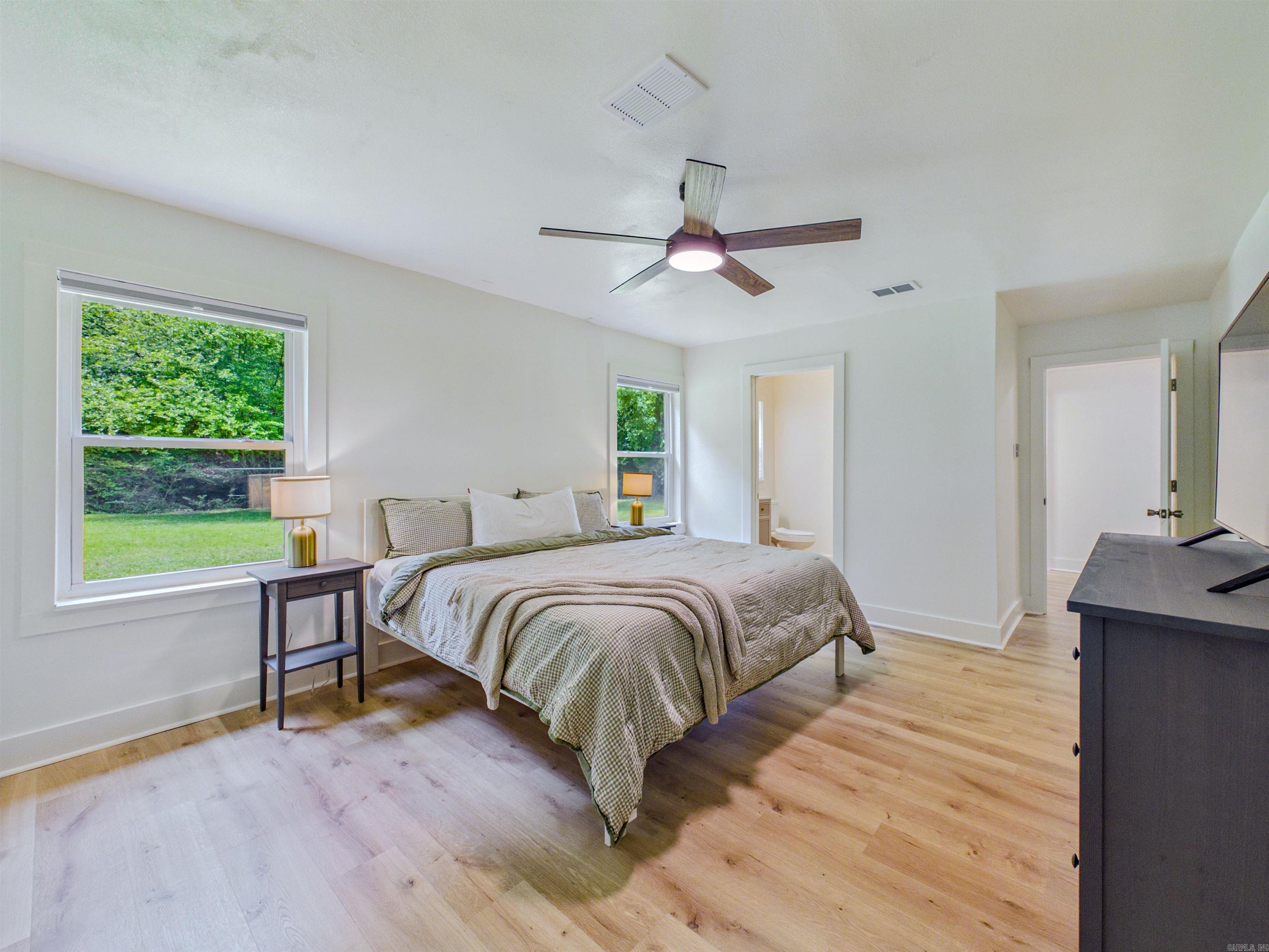 KINGWOOD PLACE - Residential