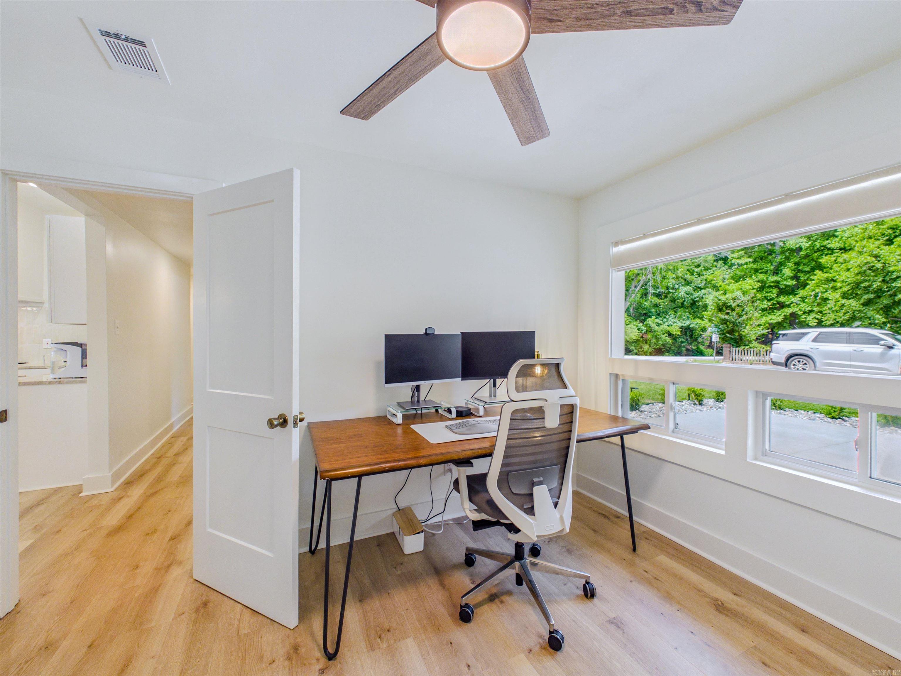 KINGWOOD PLACE - Residential