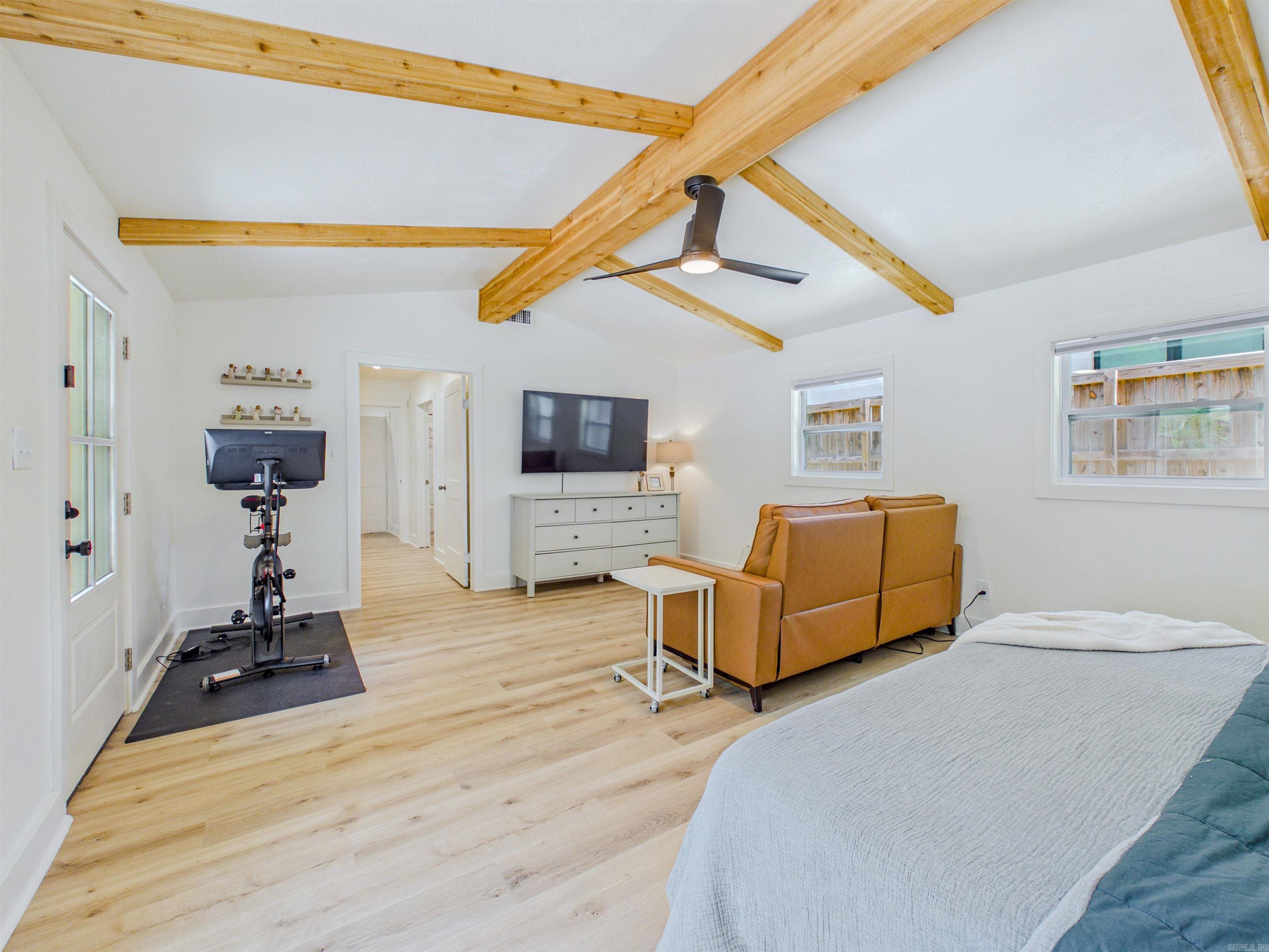 KINGWOOD PLACE - Residential