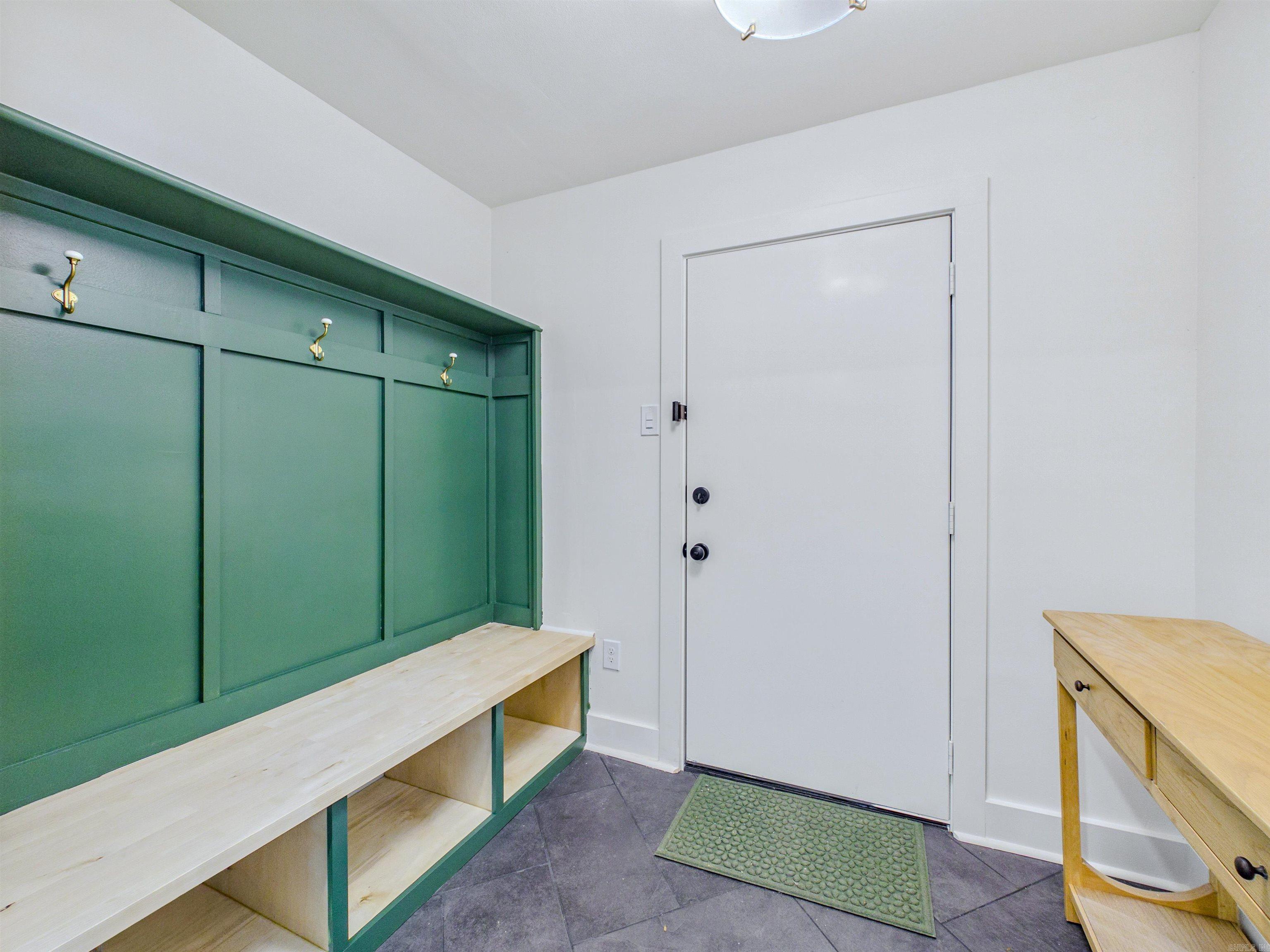 KINGWOOD PLACE - Residential