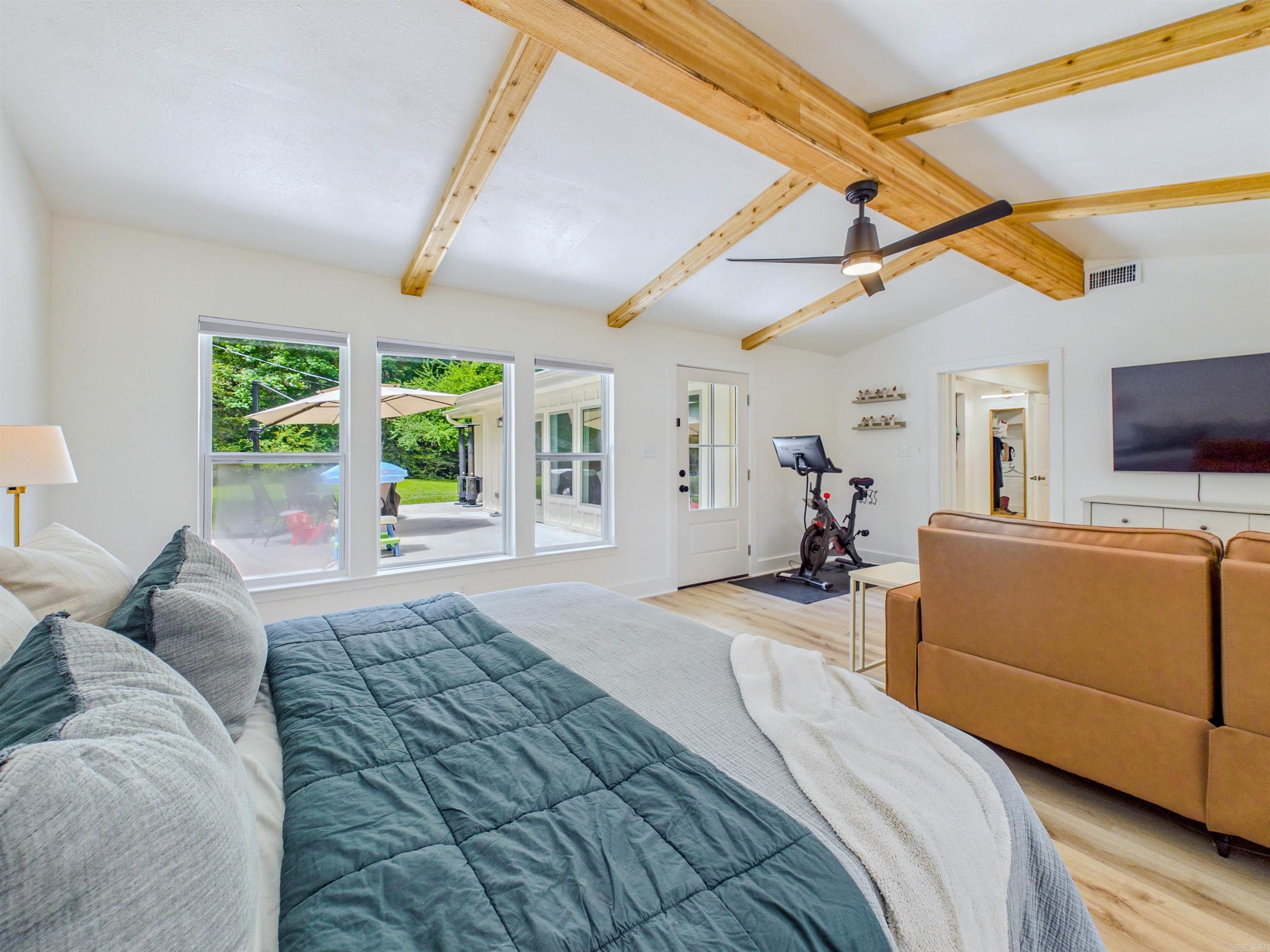 KINGWOOD PLACE - Residential