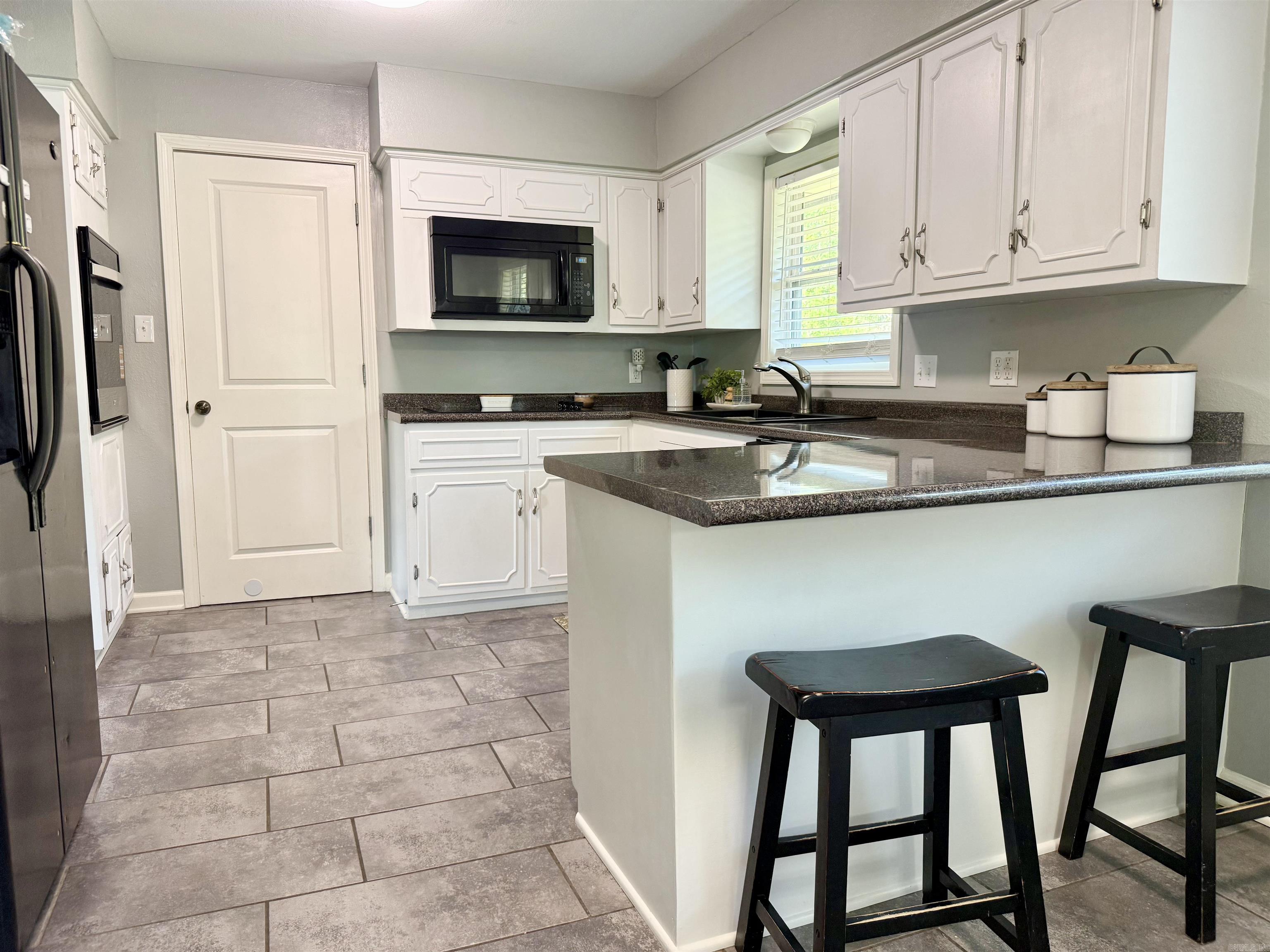 VILLA RIDGE EST - Residential