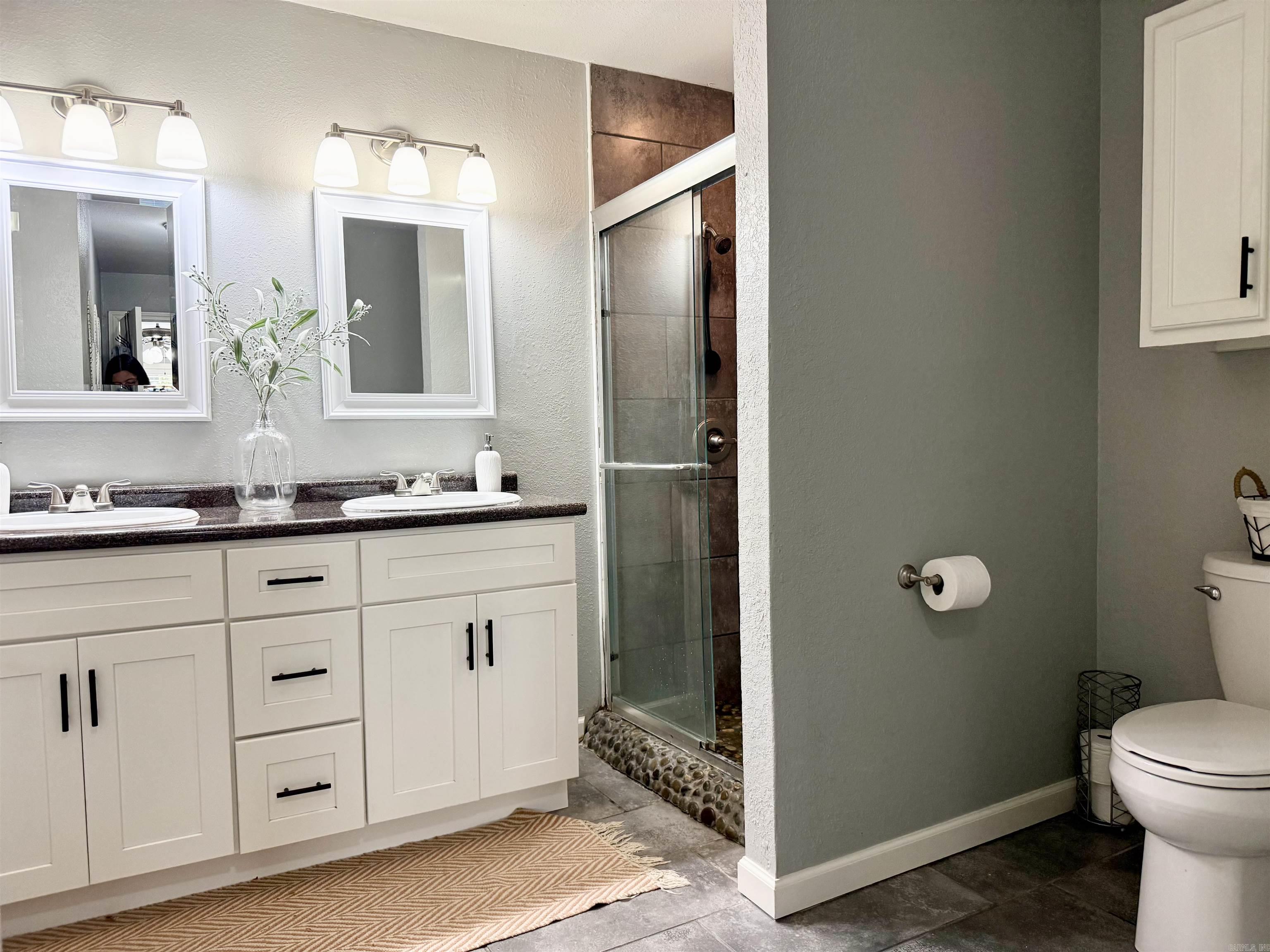 VILLA RIDGE EST - Residential