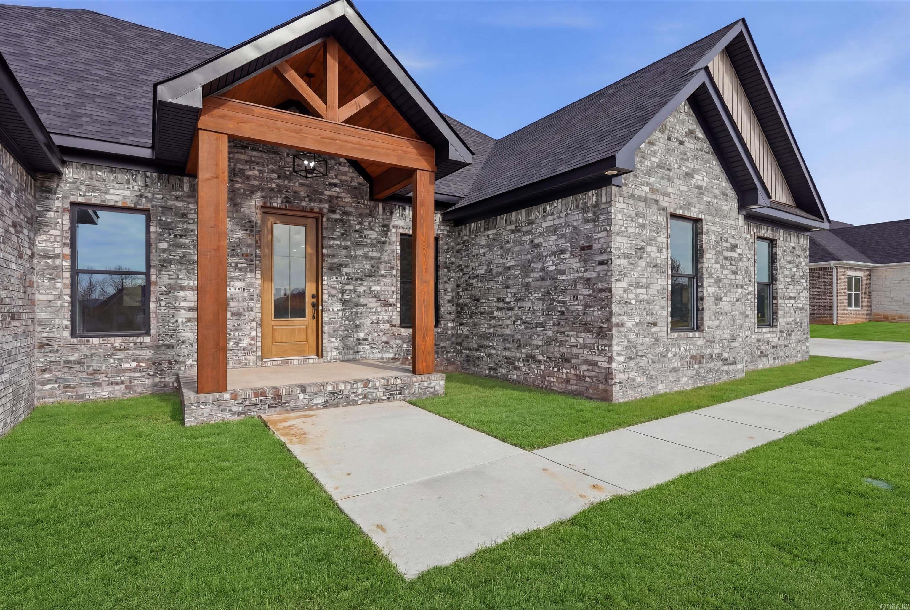 LANDING AT EMERALD ISLE - Residential