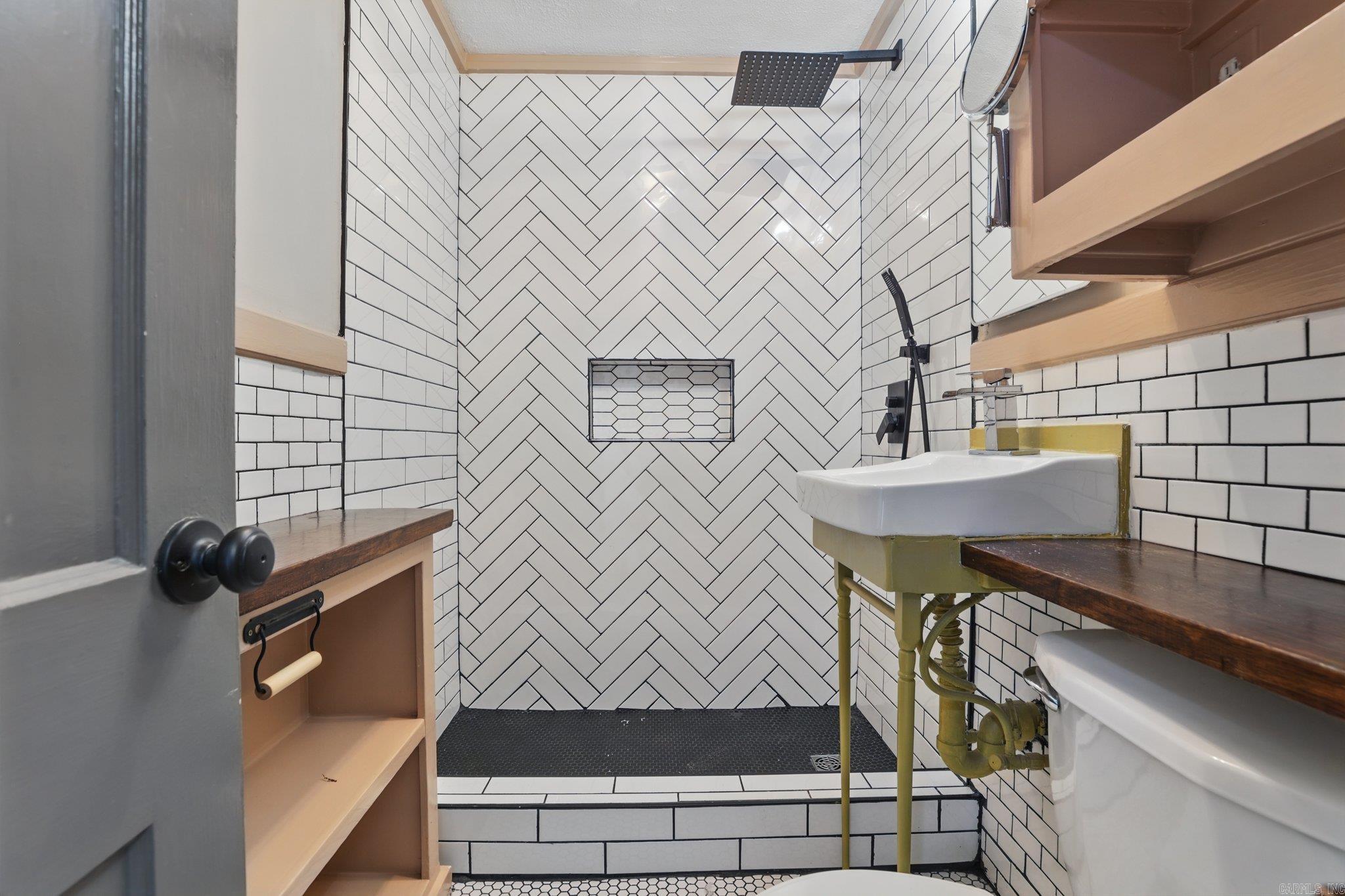 CHERRY & COX - Residential