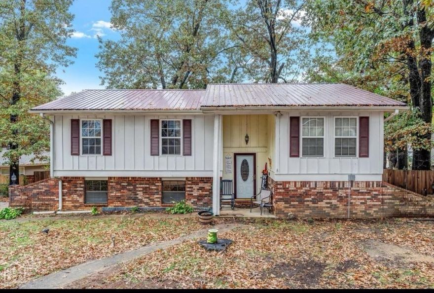 This beautiful home is ready for it's next family! Welcome to 1302 Birchwood Cove. This home has 3 bedrooms and 2 baths on the main level, and a basement with a full bath. The basement is currently being used as the master bedroom, but would also make a great rec room/play room, or a second living area. This home has a number of recent upgrades. It has a new metal roof, new privacy fence, and much more. Schedule your showing today to see this wonderful home!