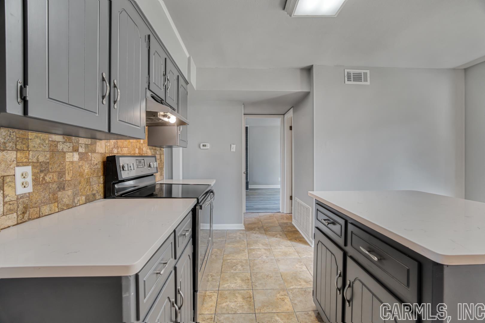 FOXWOOD J - Residential