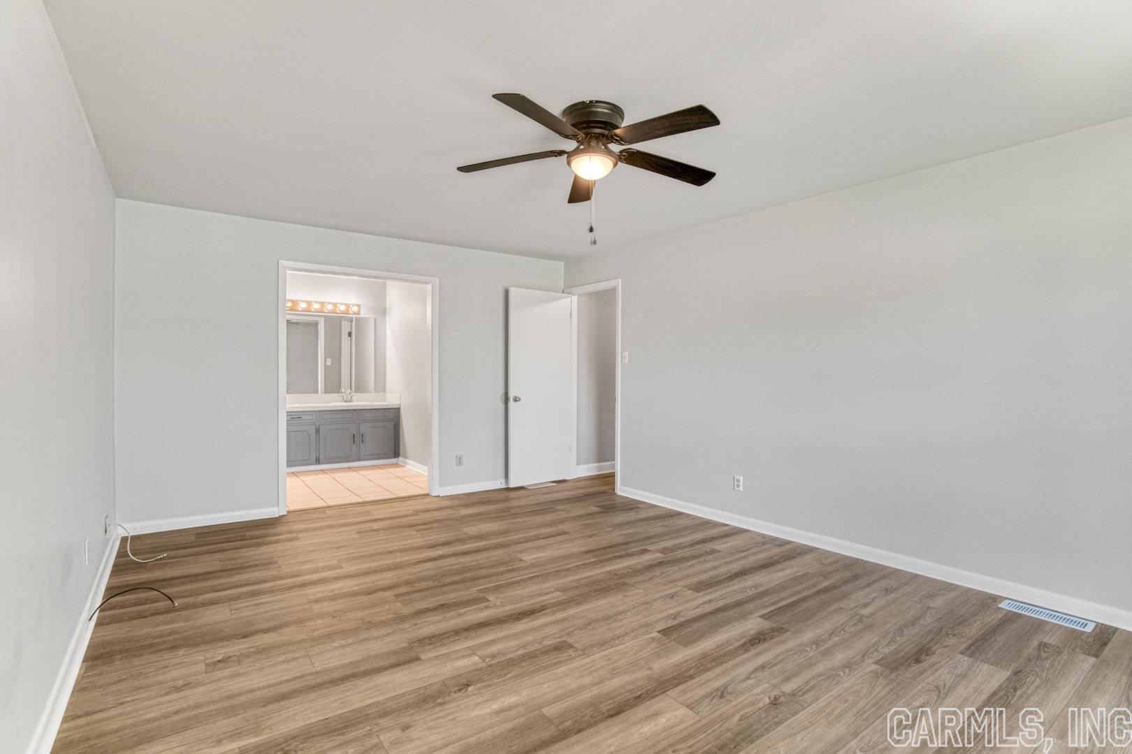 FOXWOOD J - Residential