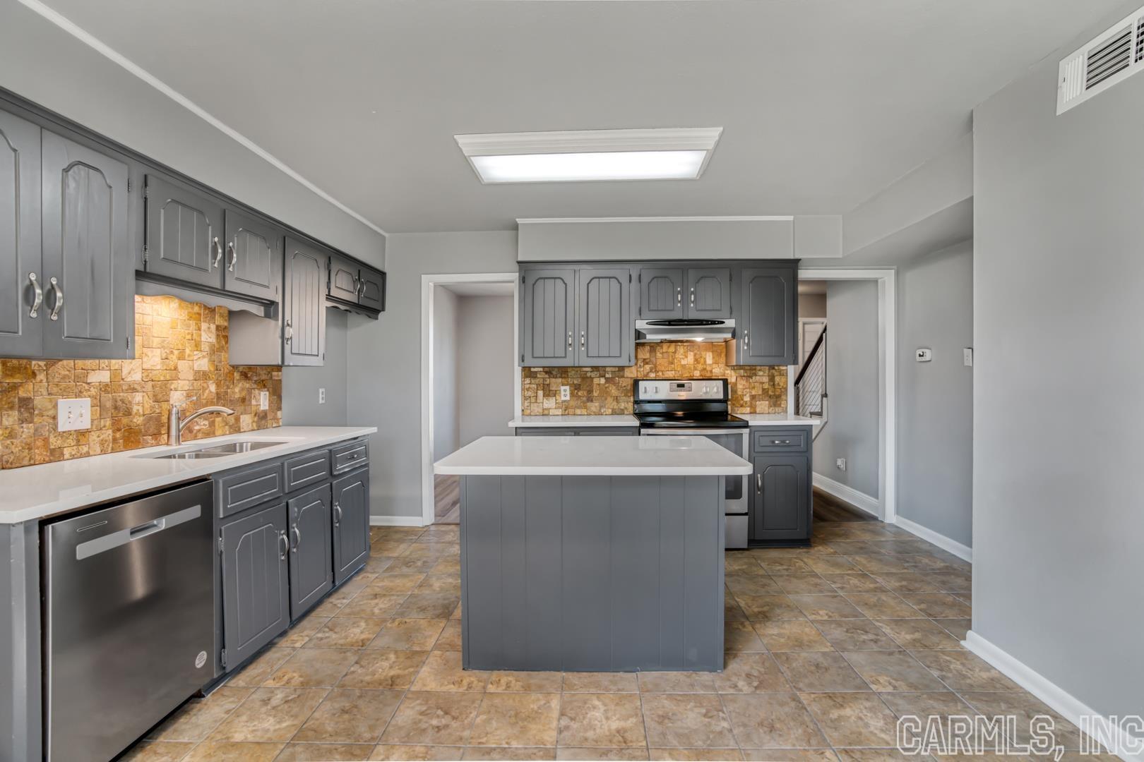 FOXWOOD J - Residential